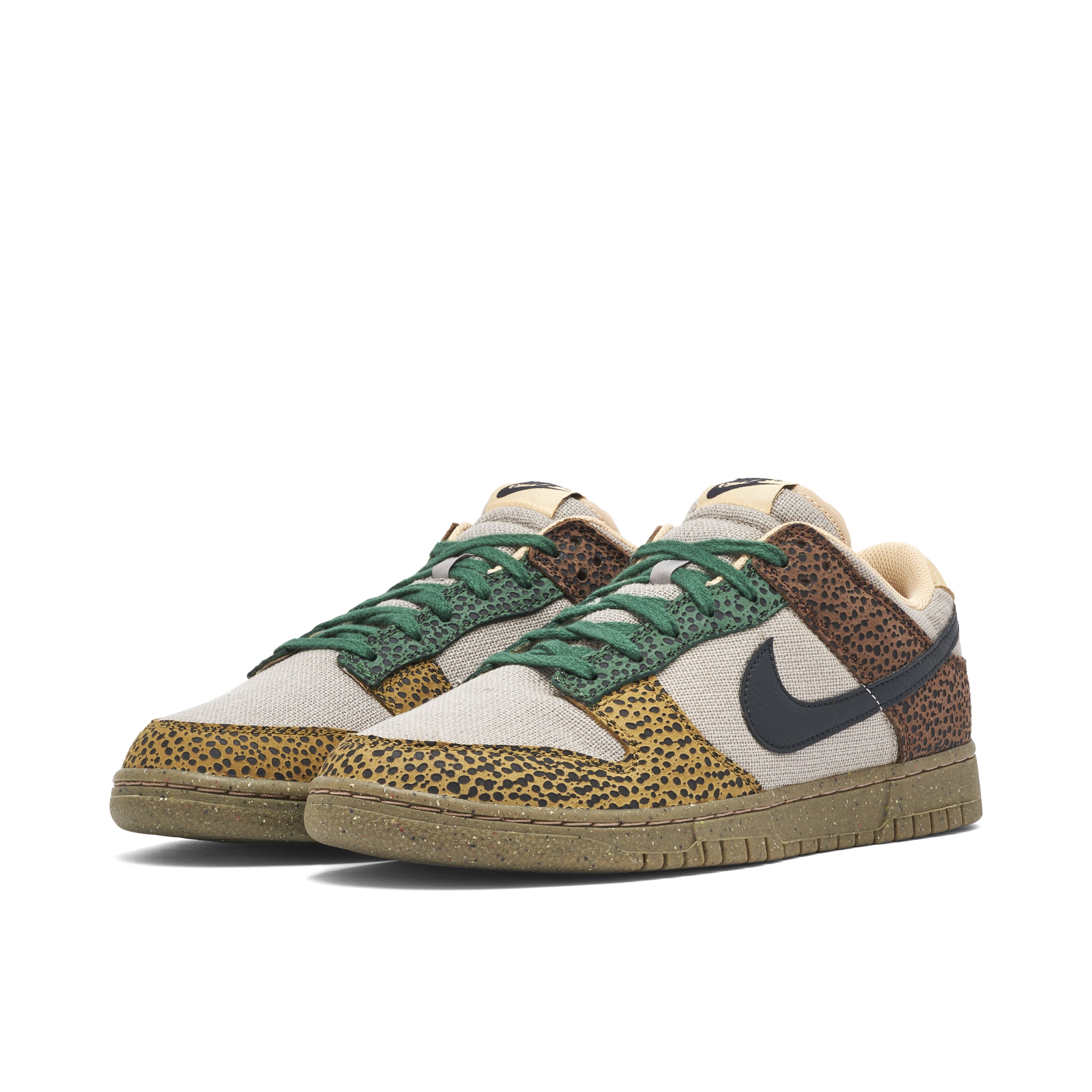 スニーカー NIKE 22aw DUNK LOW SAFARI DX2654-200 Nike Dunk Low Safari Golden Moss | DX2654-200 | Laced