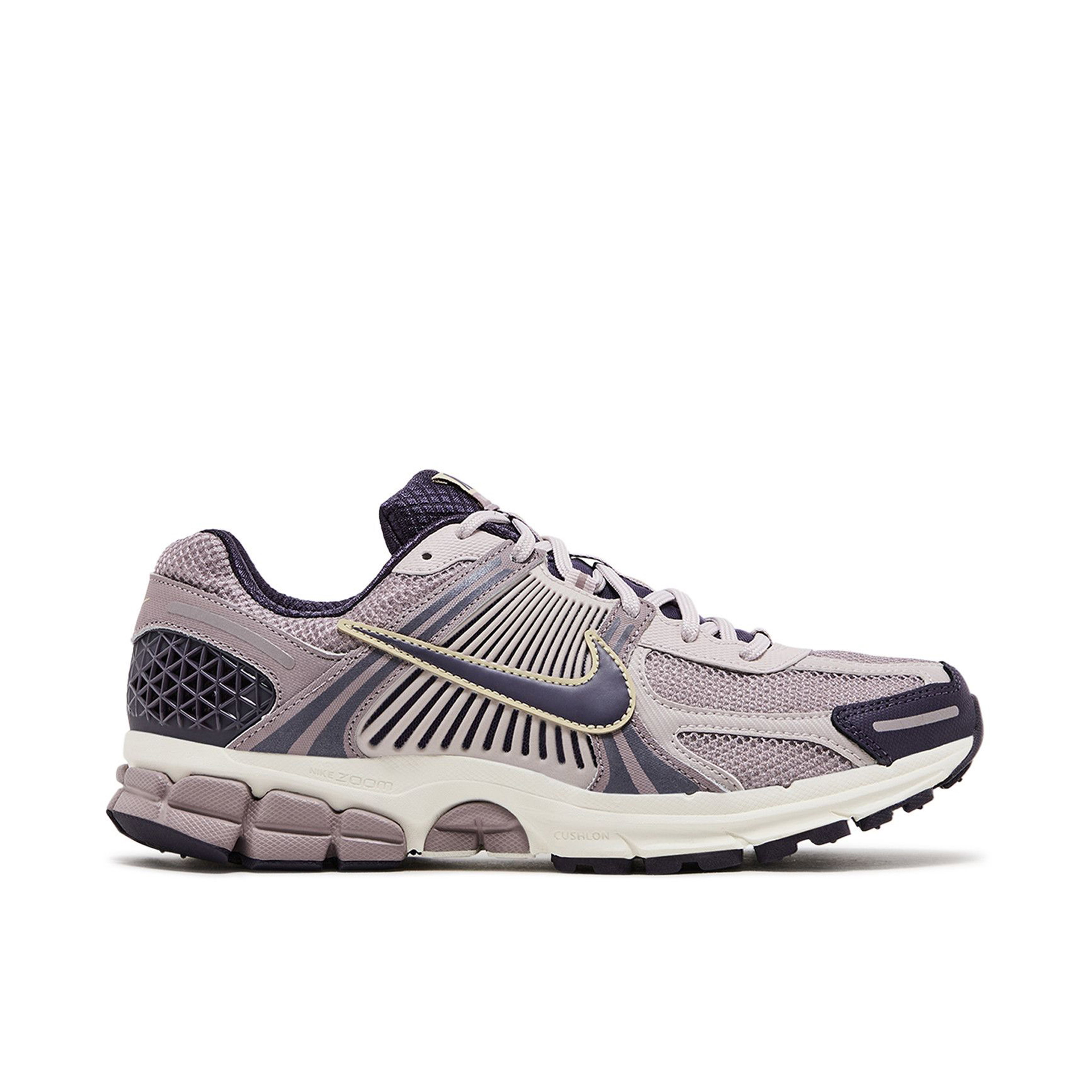 Nike Zoom Vomero 5 Platinum Violet