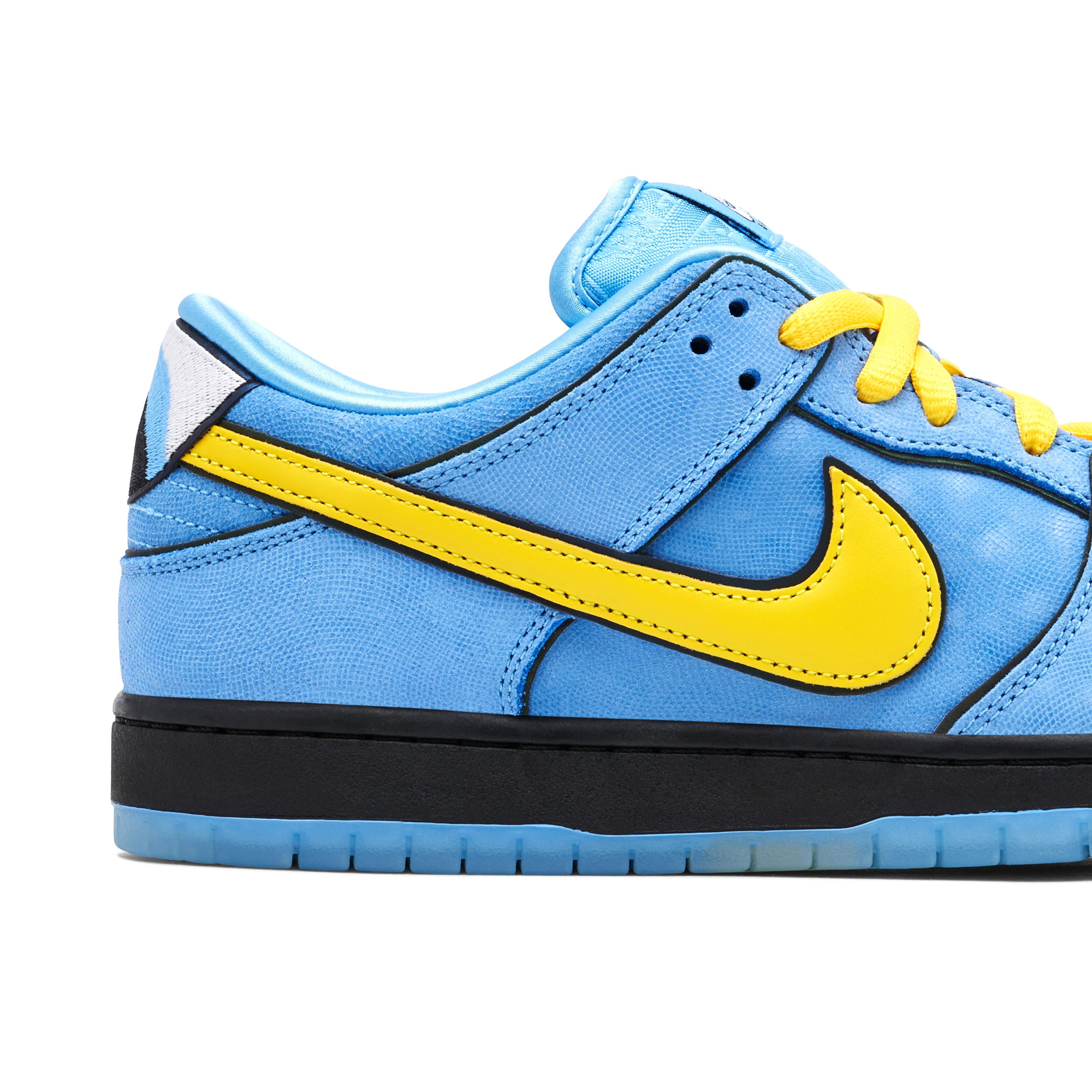 Nike Dunk Low Pro SB x The Powerpuff Girls Bubbles | FZ8320-400