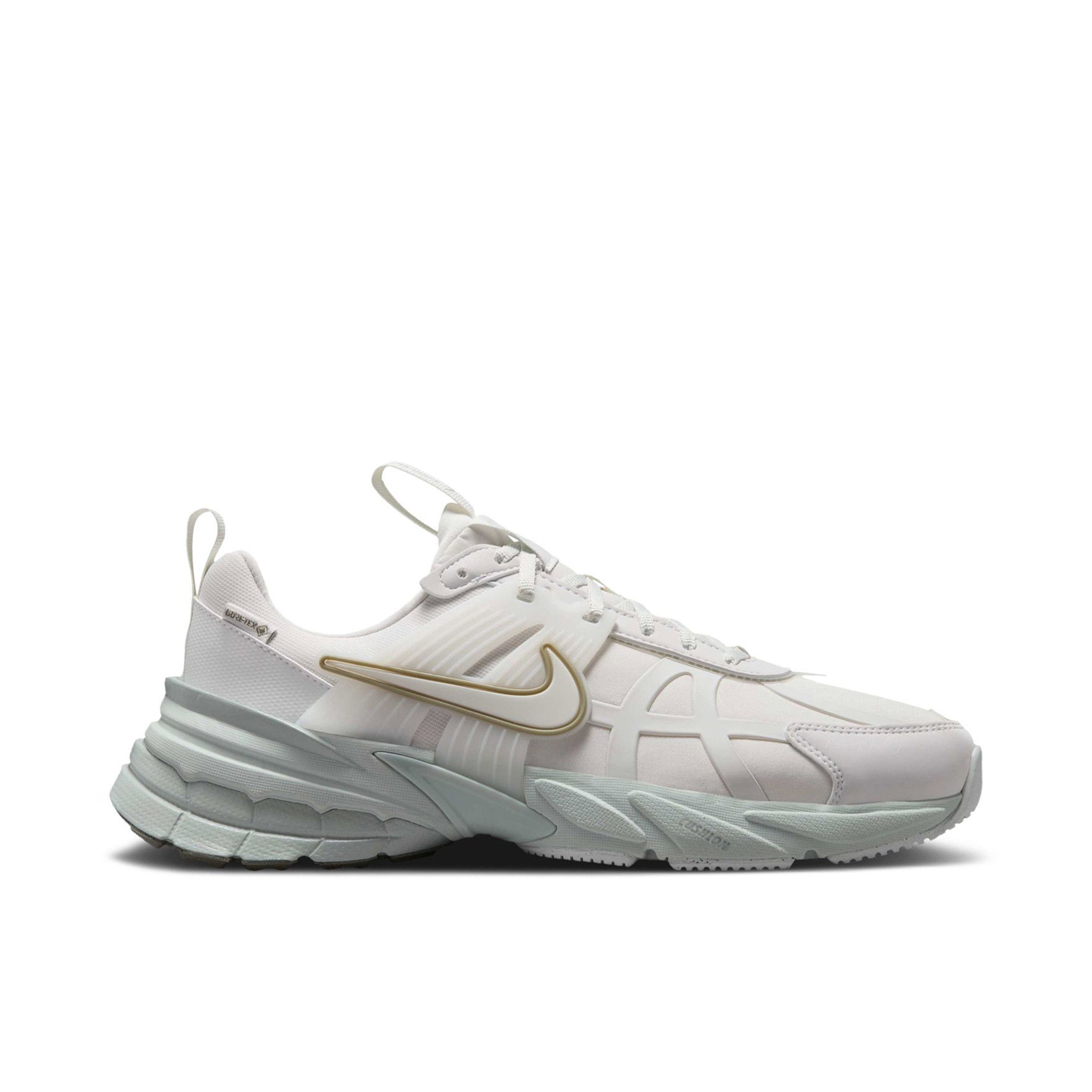 Nike V2K Run Gore-Tex Platinum Tint Light Silver Womens