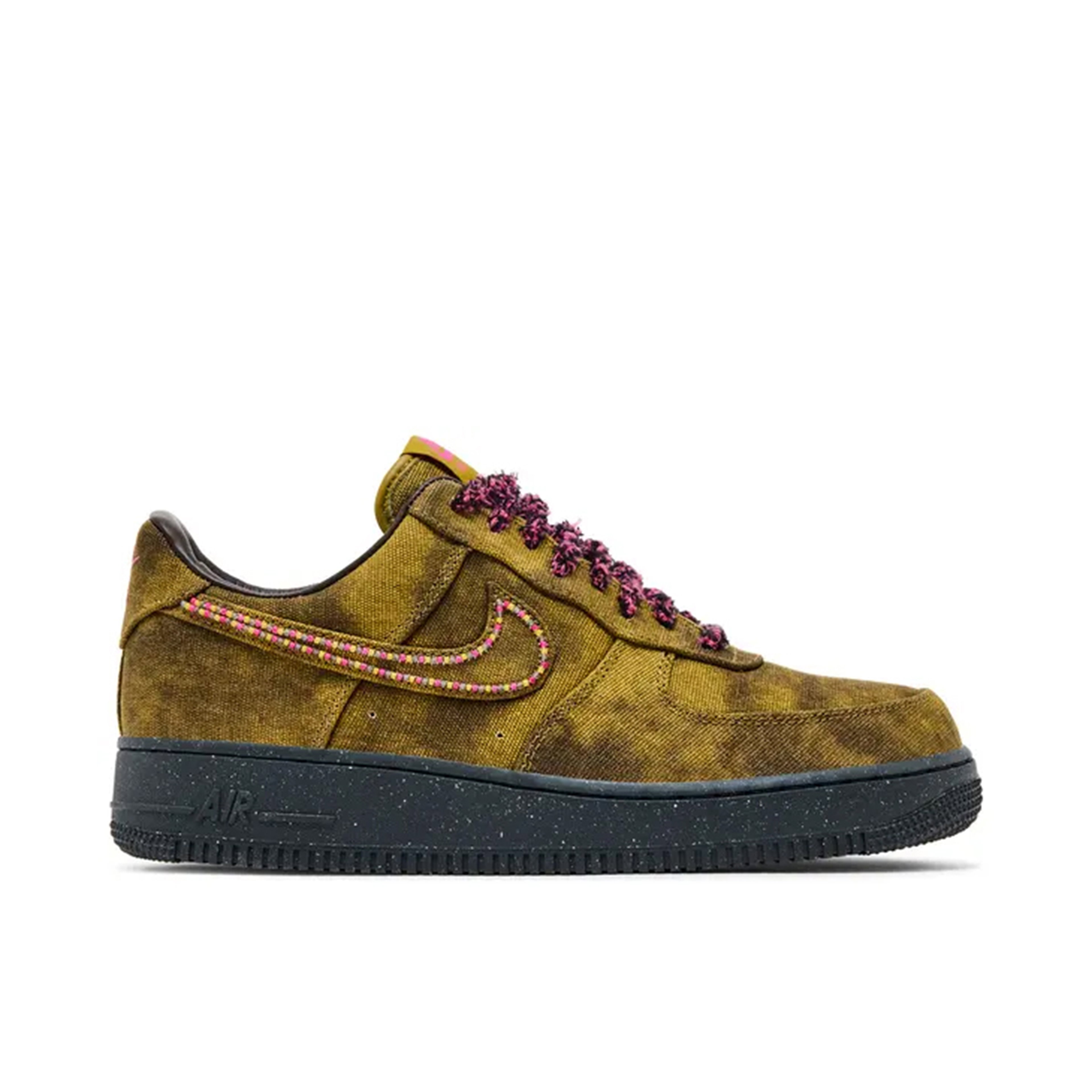 Nike Air Force 1 Low '07 QS Boucle Desert Moss Fierce Pink