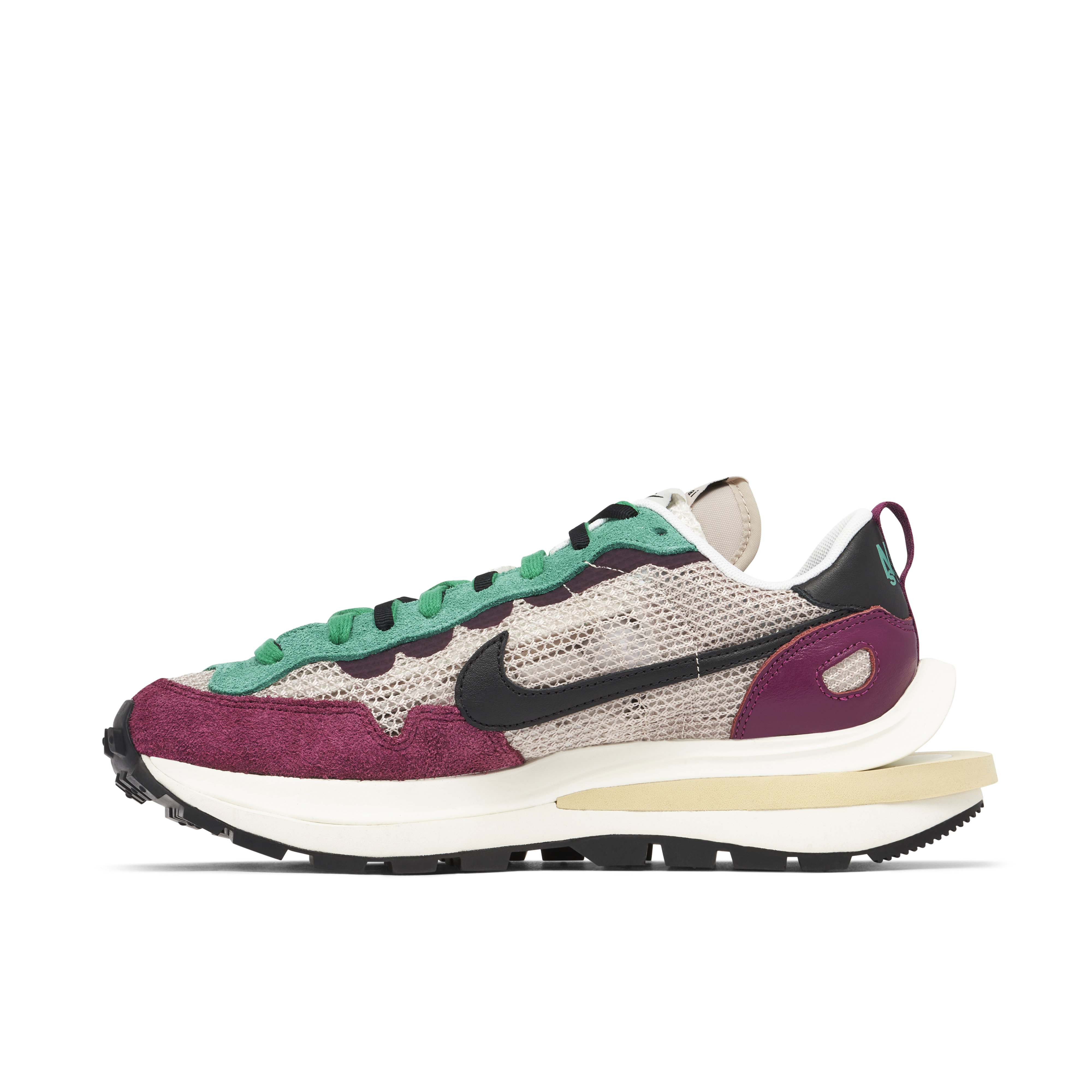 Sacai x Nike Vaporwaffle Red Green | DD3035-200 | Laced
