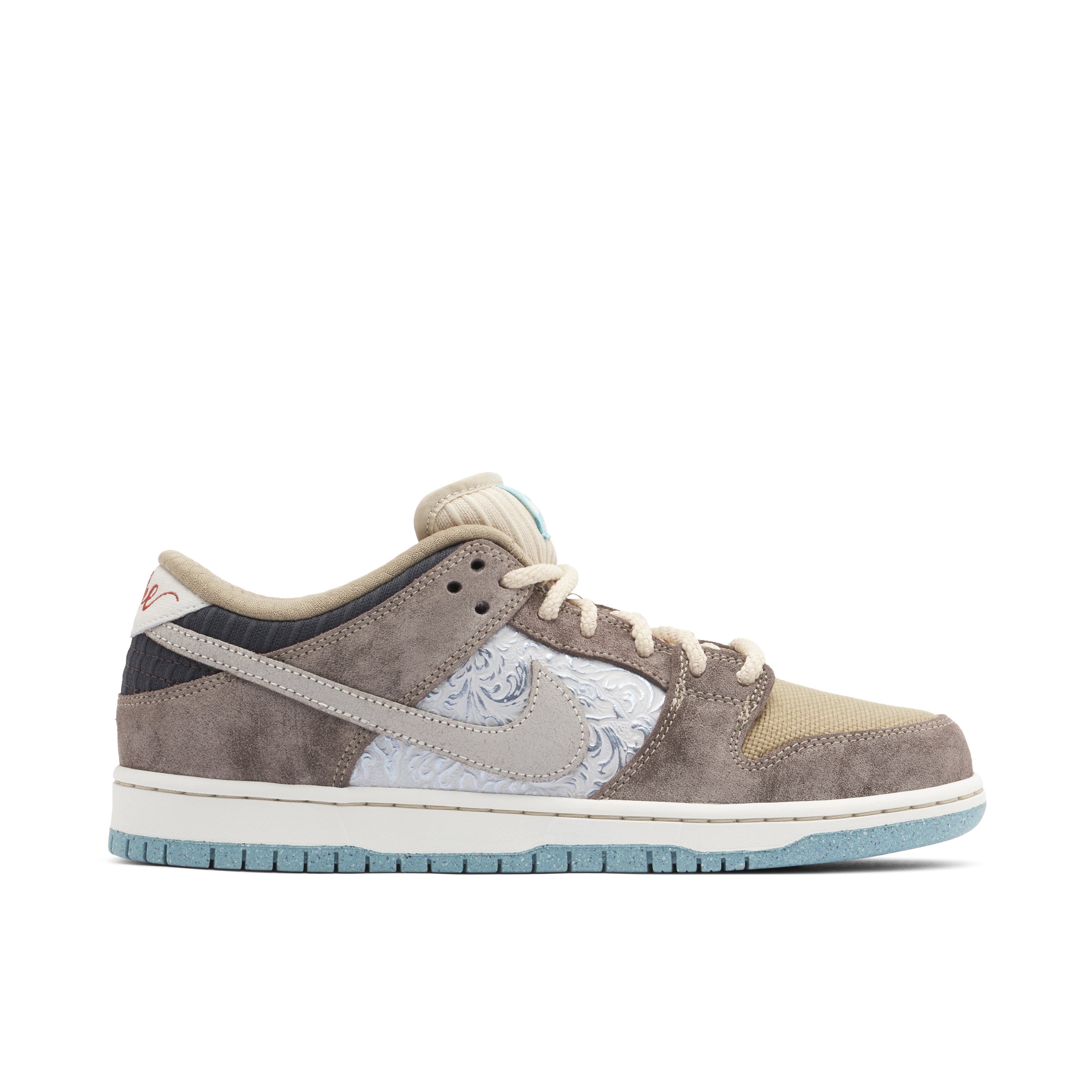 Nike SB Dunk Low x Travis Scott (Regular Box) | CT5053-001 | Laced