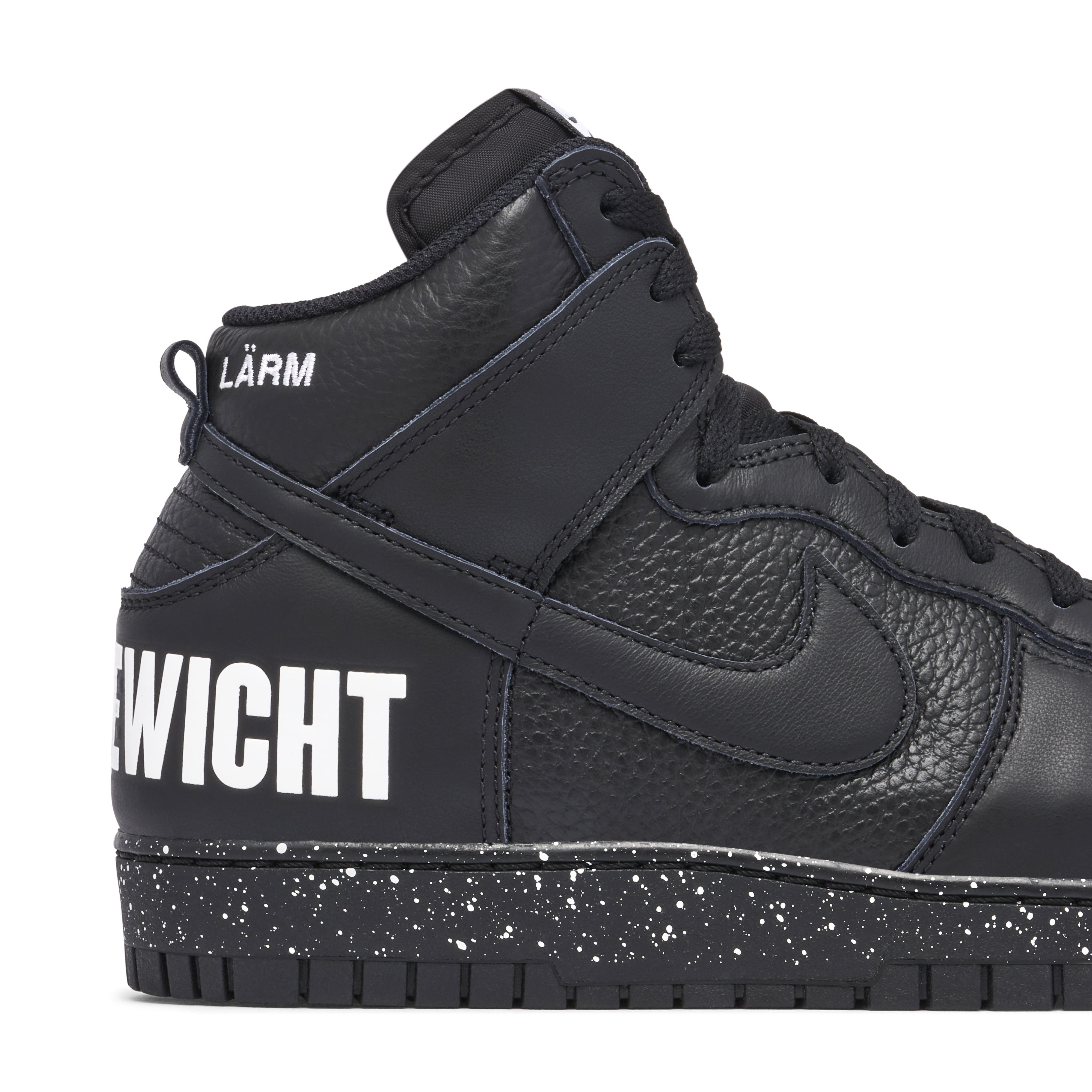 UNDERCOVER x Nike Dunk High Chaos Triple Black | DQ4121-001 | Laced