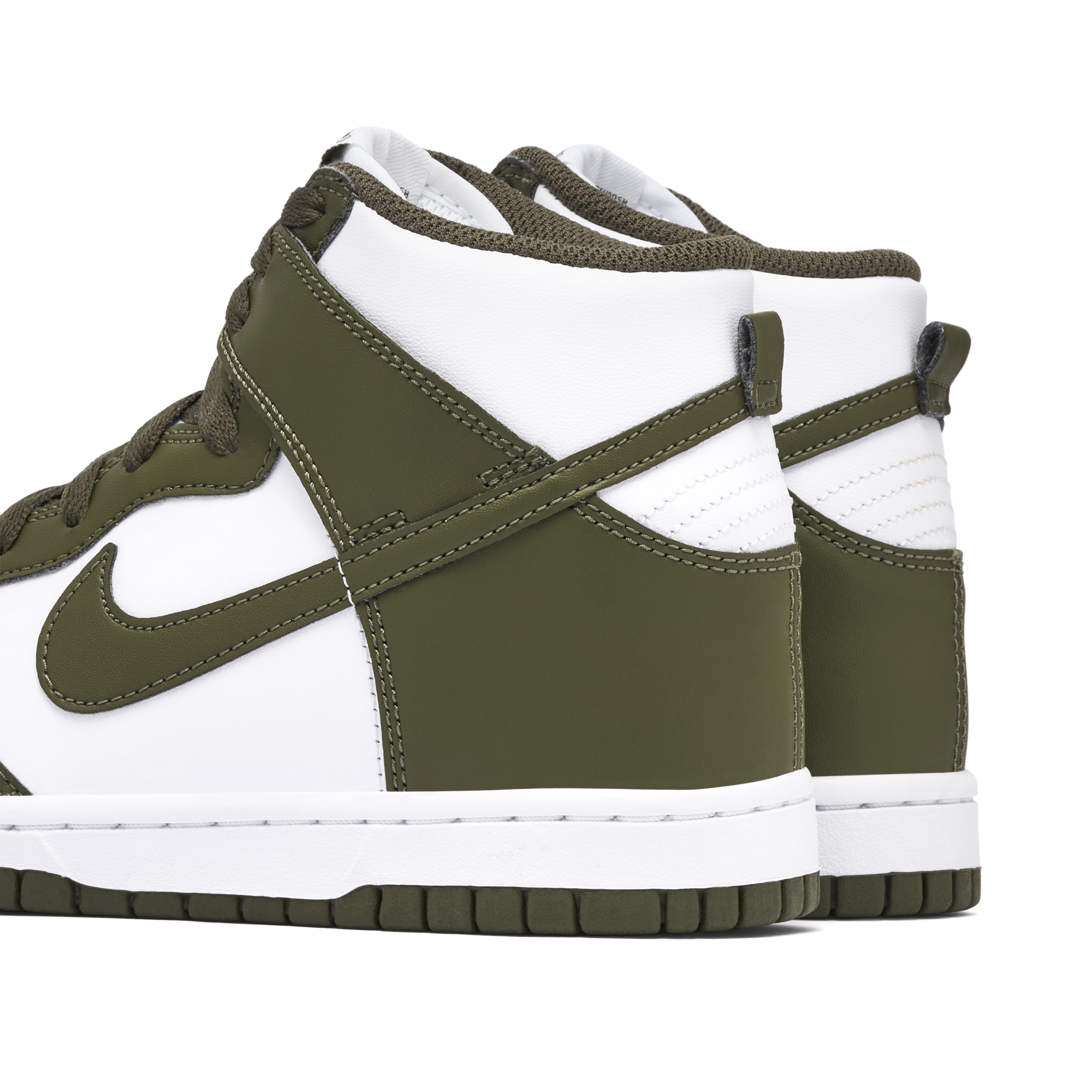 靴/バッグ Nike Dunk High "Championship Khaki" Nike】Dunk High Retro “Championship Khaki”が国内5月10日/5月16日に