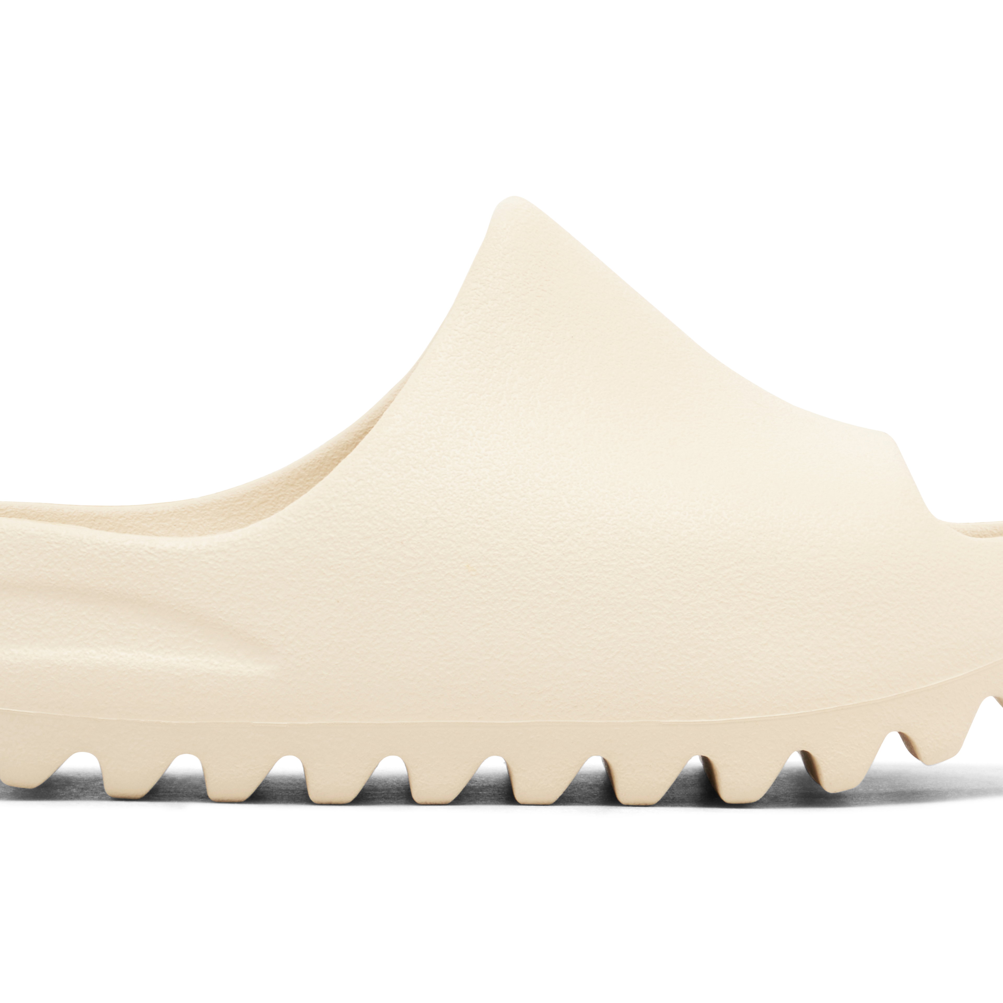 Yeezy Slides Bone Kinder 2022