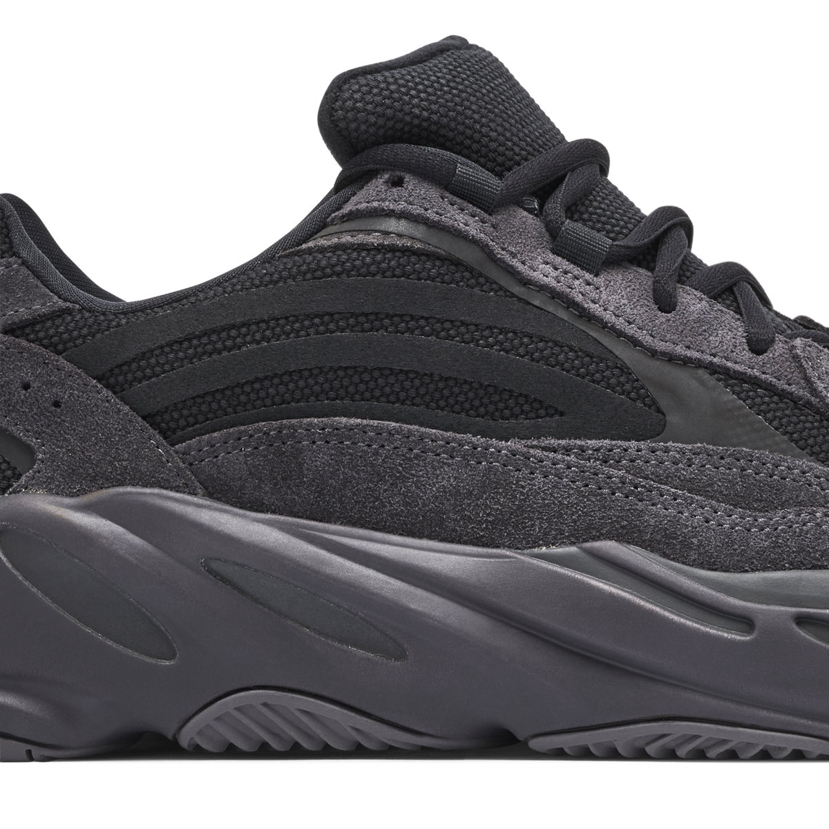 Yeezy Boost 700 V2 - Vanta - UK5.5
