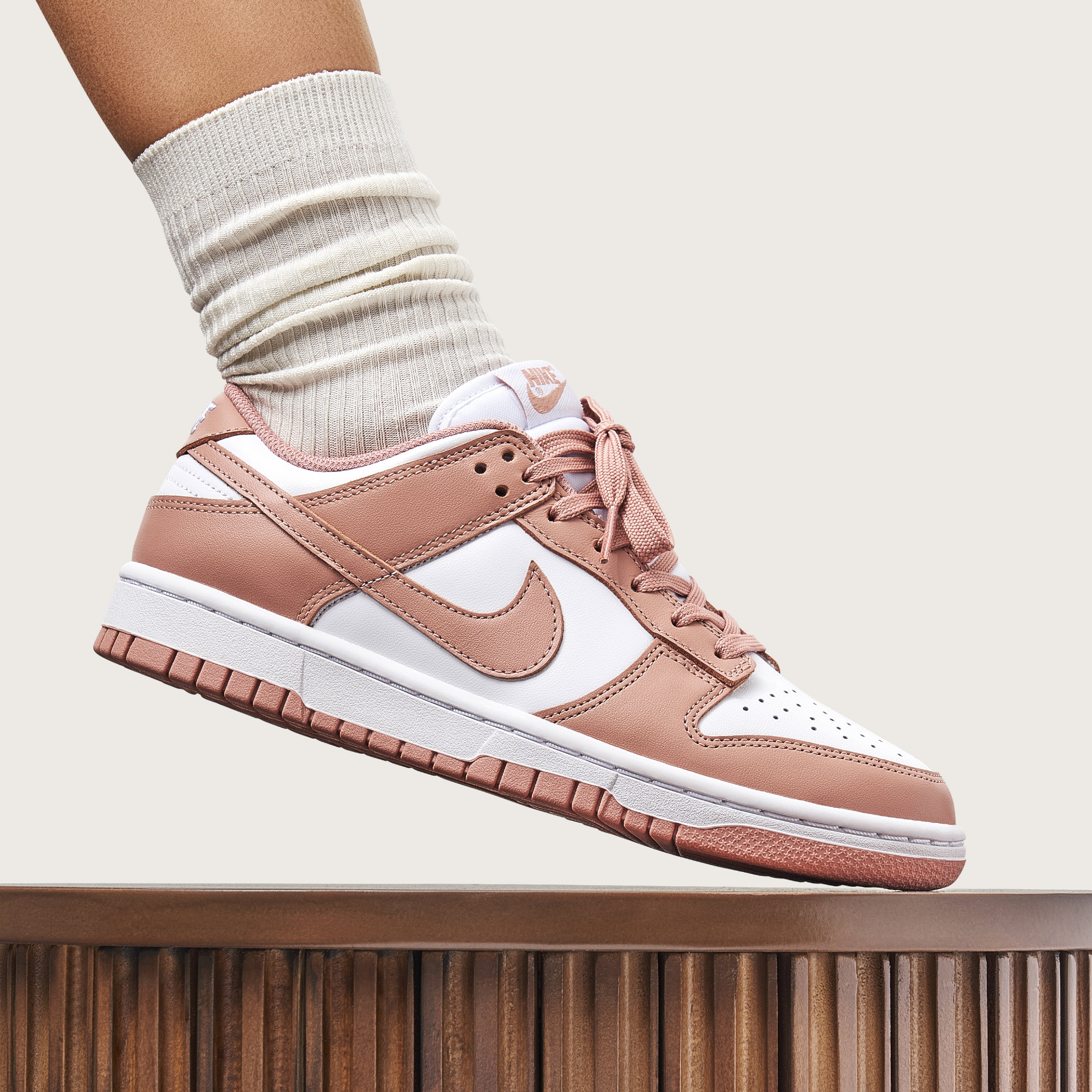 186001 現状品 NIKE ナイキ スニーカー DUNK LOW DD1503-118  24.5 ローズ レディース [250318HM070250] NEW Nike Dunk Low Rose Whisper Women's Size 7.5 DD1503-118 White