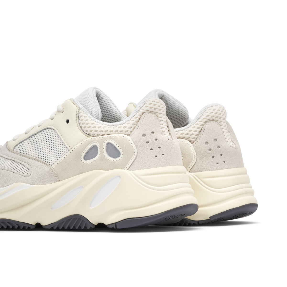 adidas Yeezy Boost 700 Analog - Analog/Analog/Analog