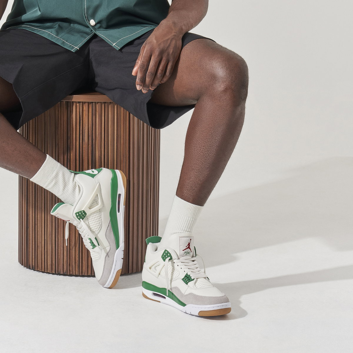 JORDAN 4 SB PINE GREEN SIZE Air Jordan 4 Retro SB  main image 2