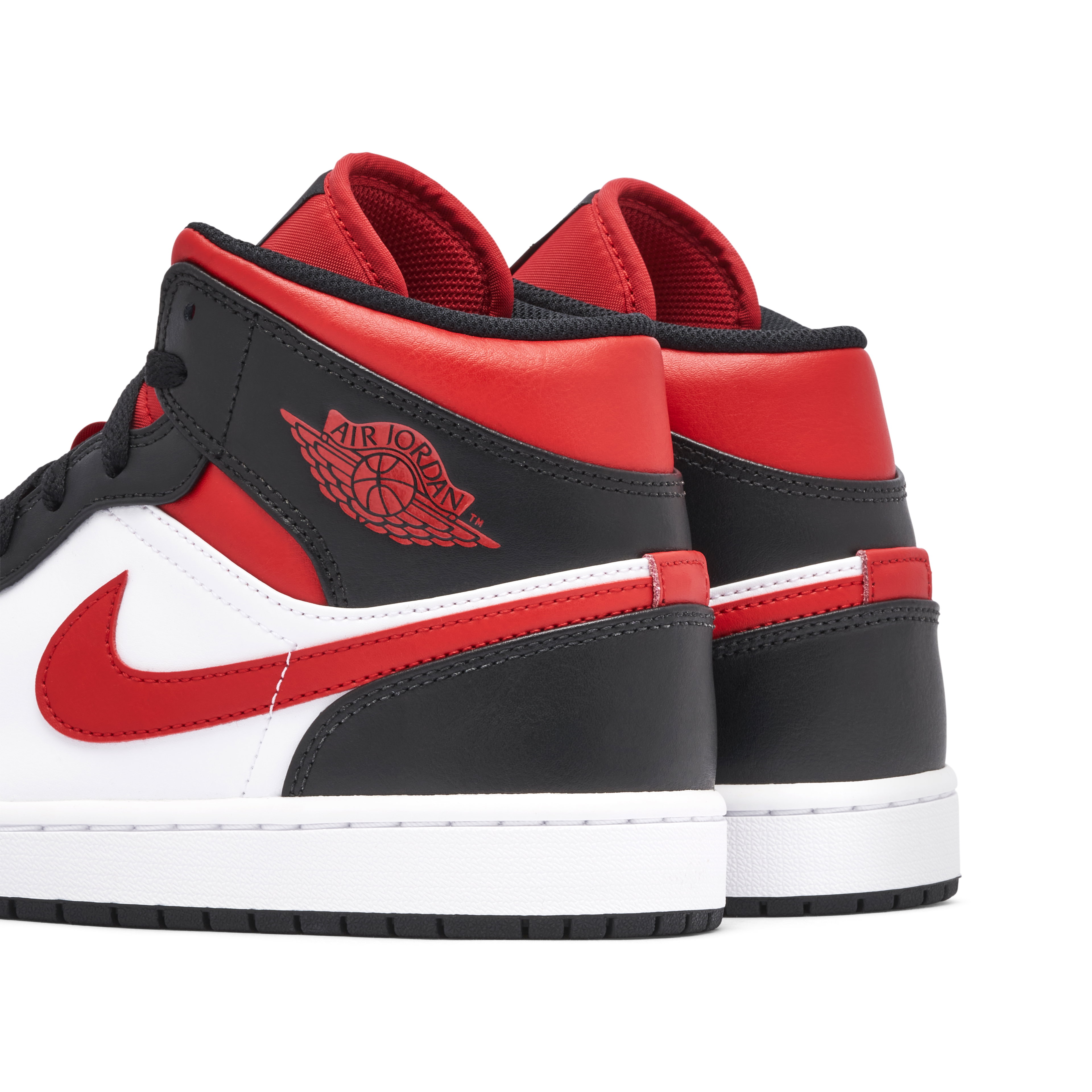 Air Jordan 1 Mid Bred Toe White