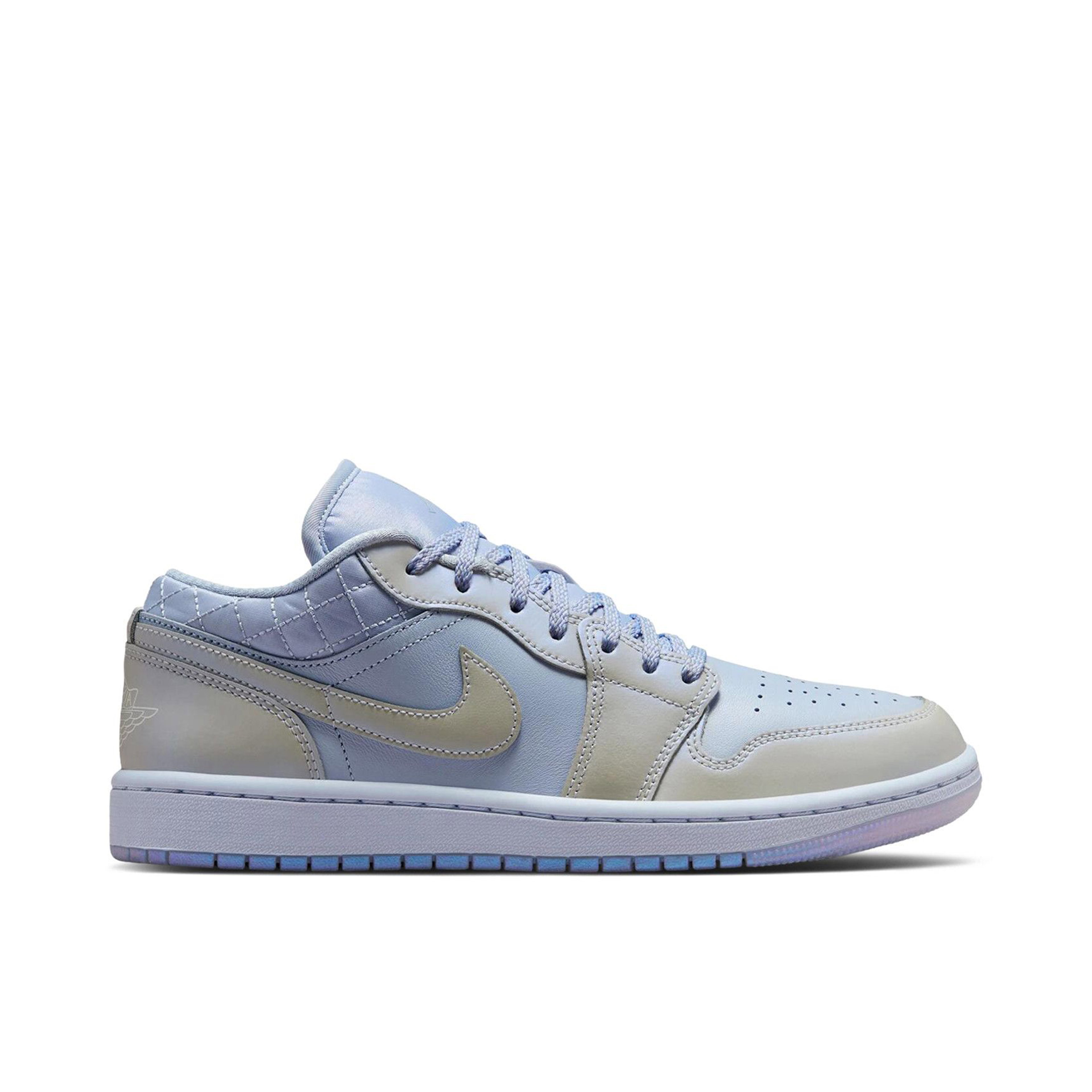 Air Jordan 1 Low SE Ghost Pearlized Quilt Womens