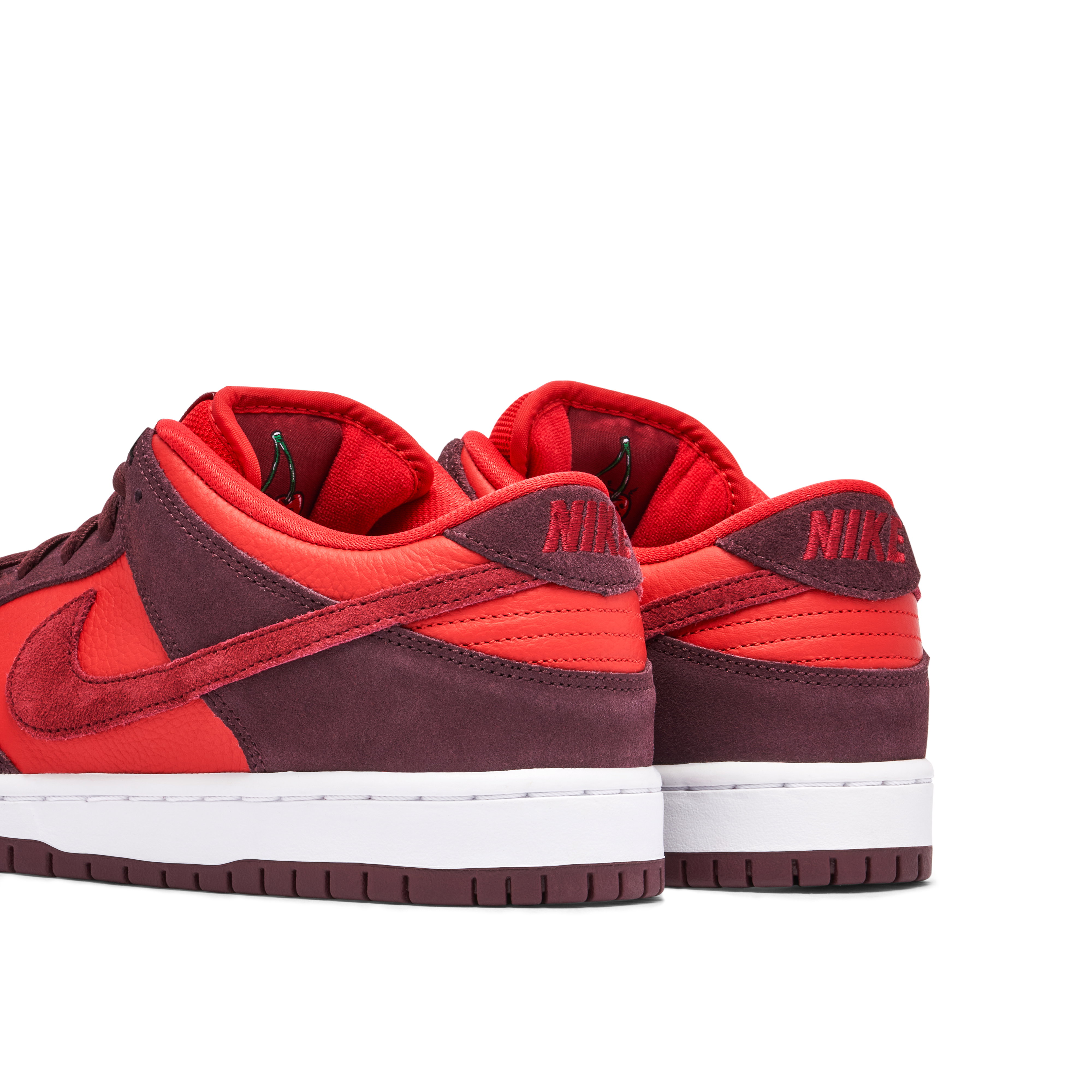 Nike SB Dunk Low Cherry 27㎝　レッド Nike SB Dunk Low Cherry DM0807-600 - All Sizes - Free Express