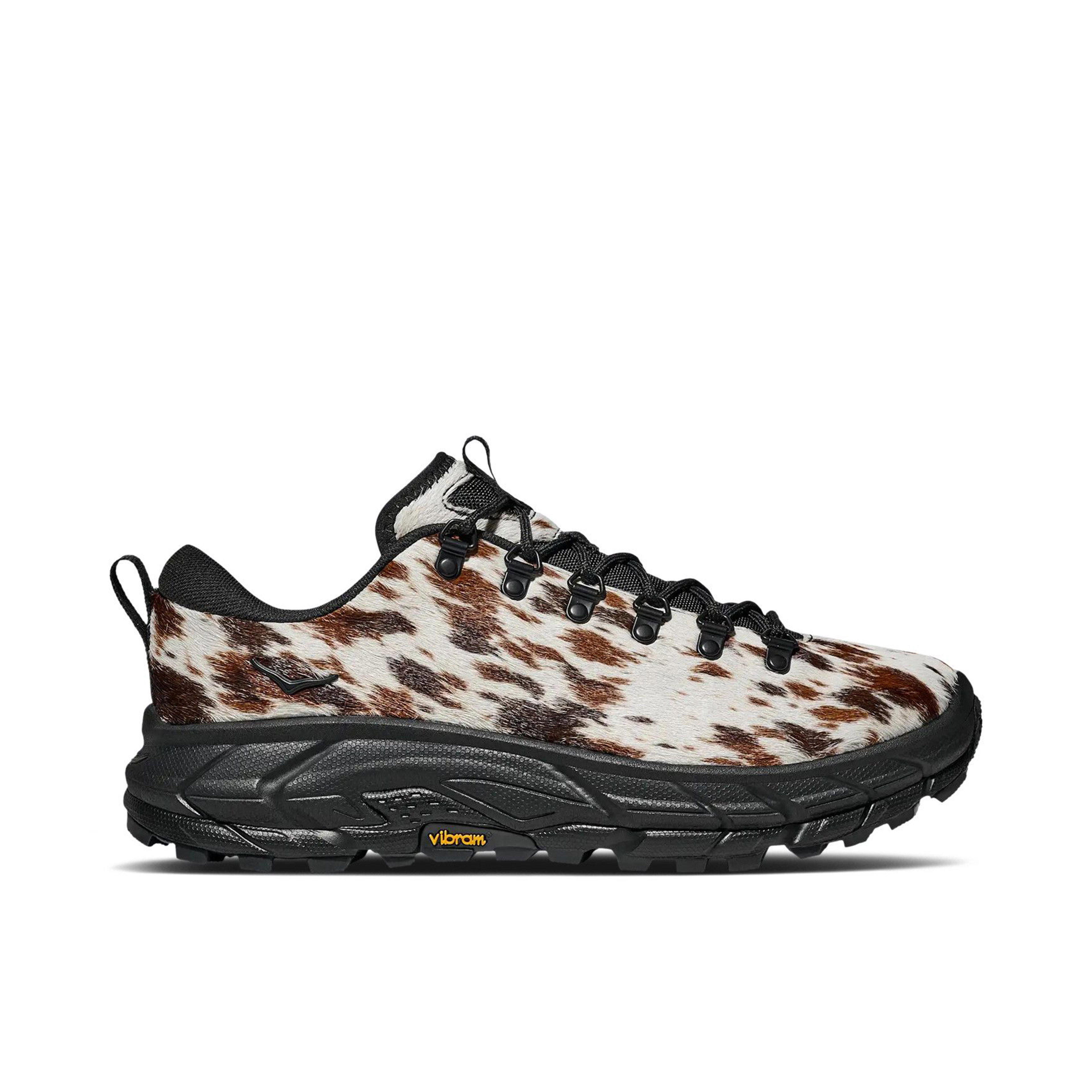 Hoka One One Tor Summit + Pirate Black
