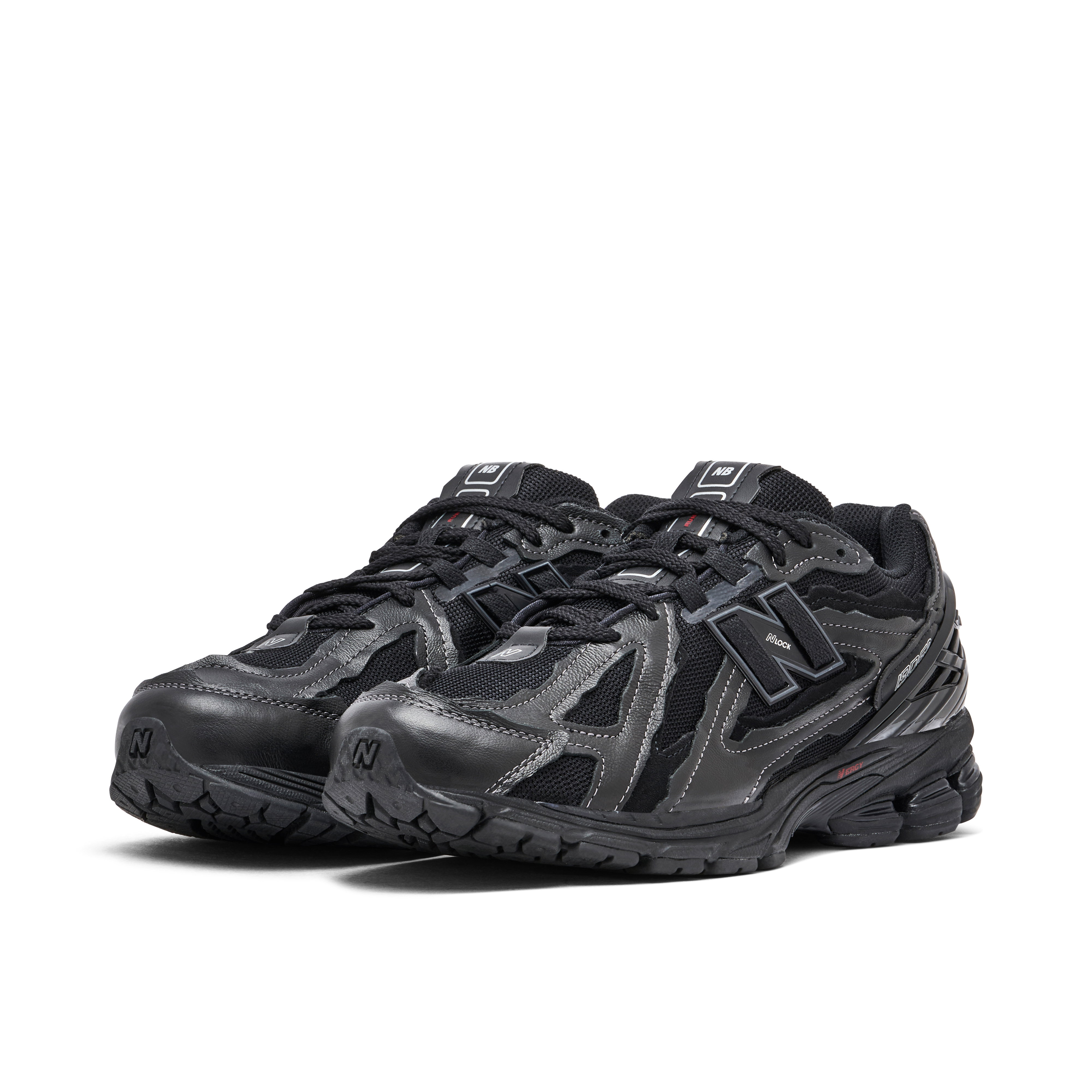 New Balance 1906R Protection Pack Leather Triple Black | M1906DF