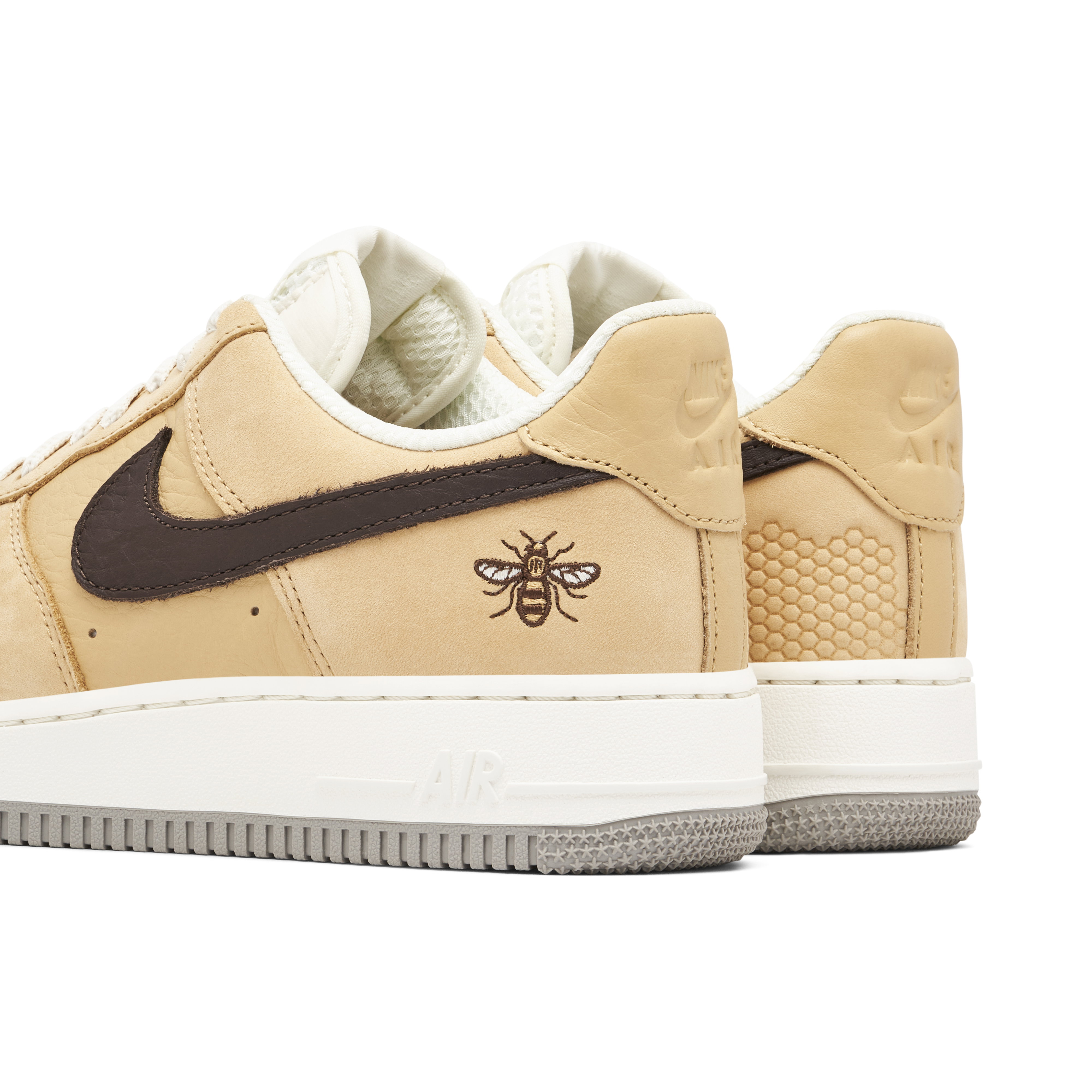 スニーカー NIKE Air Force1 Manchester BEE Nike Air Force 1 Manchester Bee | DC1939-200 | Laced