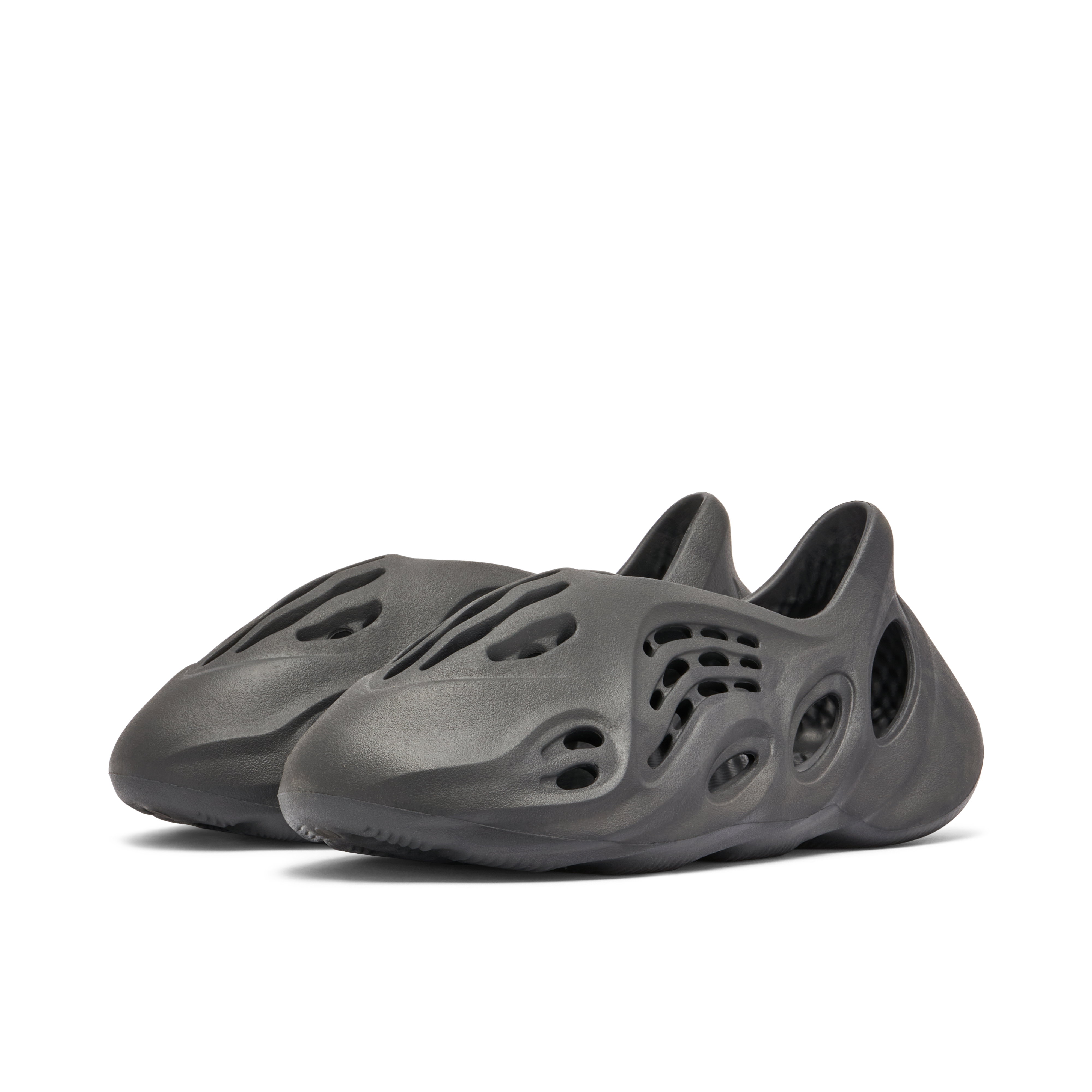 Yeezy Foam Runner Onyx | HP8739 | Laced