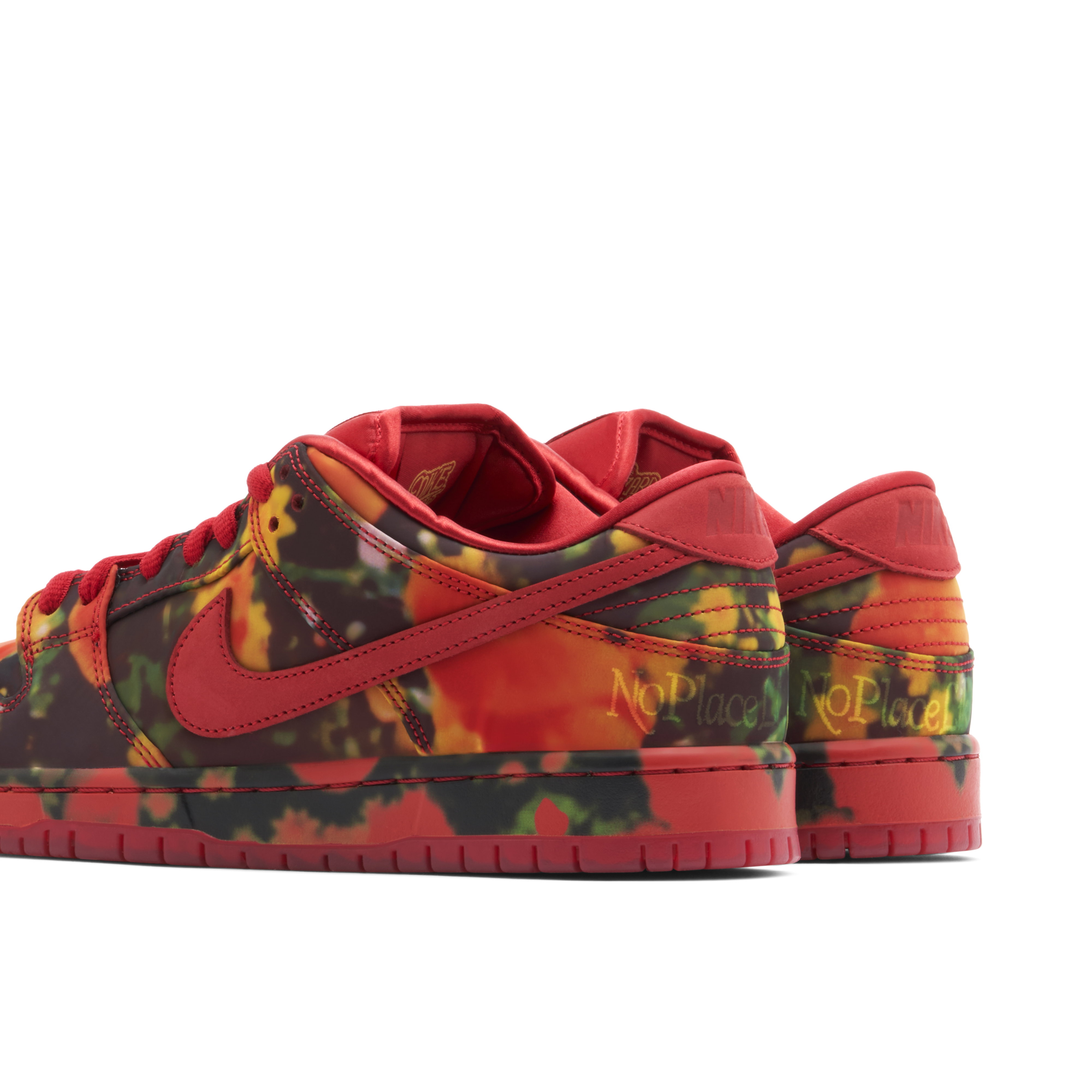 Nike SB Dunk Low The Wizard of Oz Poppy Field | FZ1291-600 | Laced