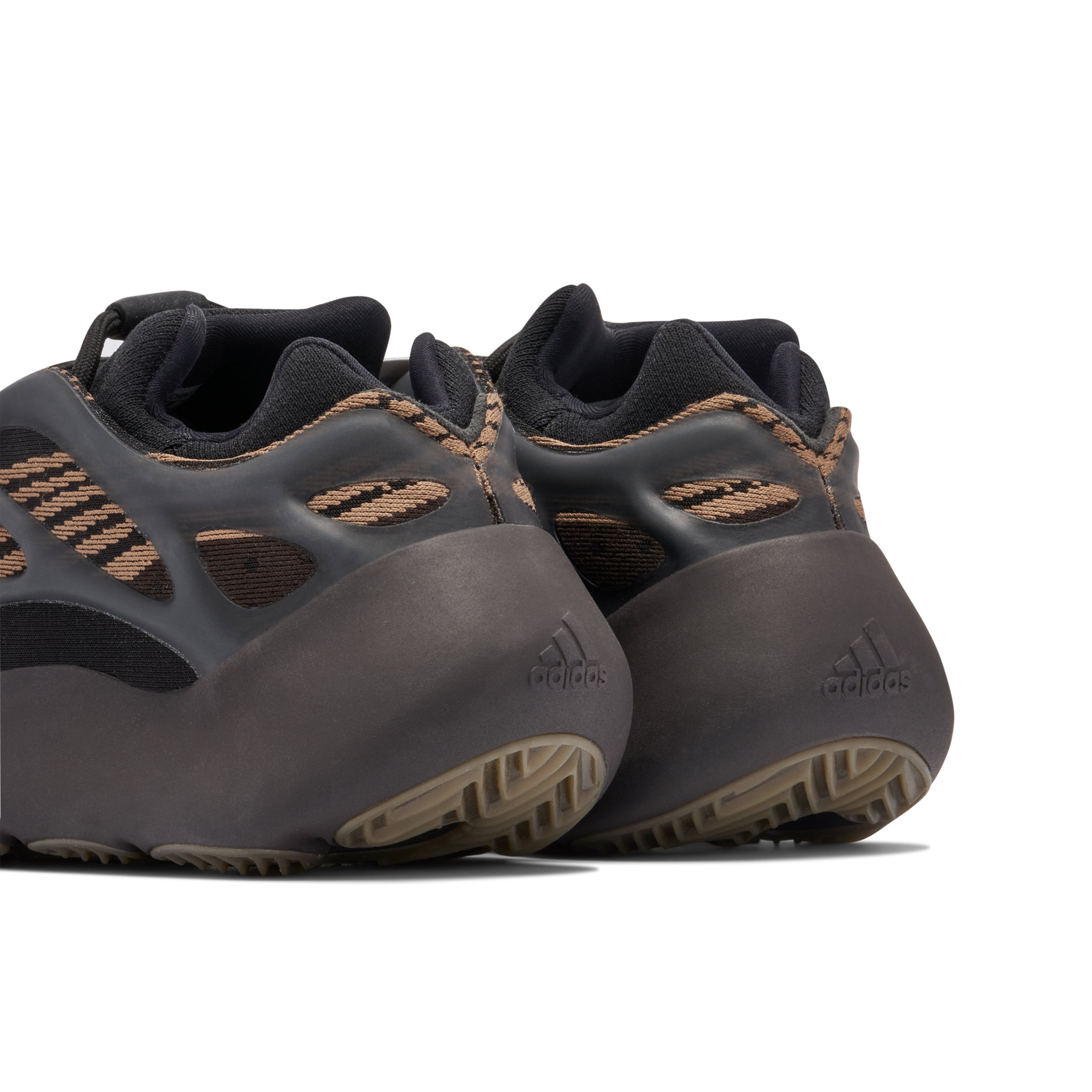 Yeezy 700 V3 Clay Brown | GY0189 | Laced