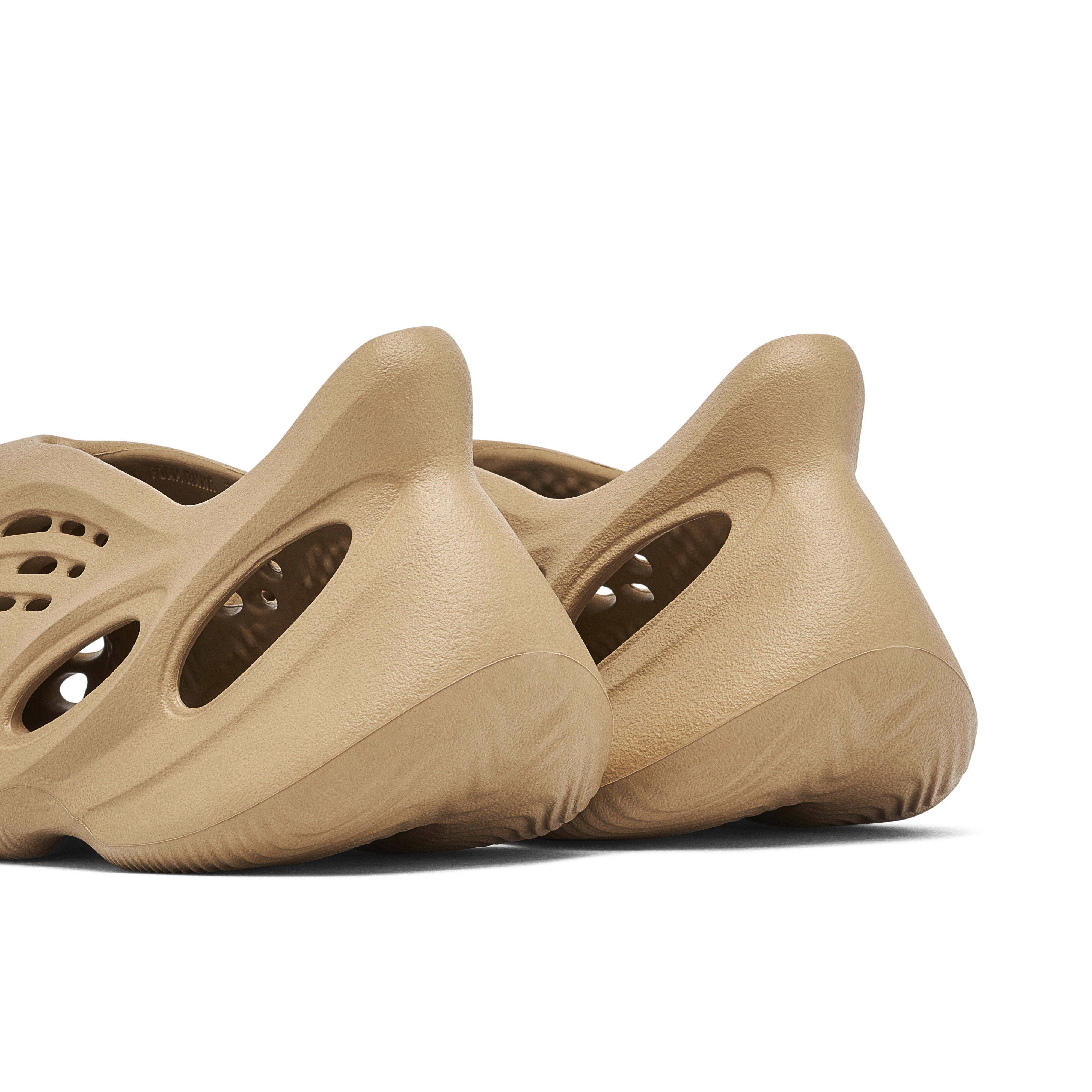 Yeezy Foam Runner Clay Taupe | GV6842 | Laced