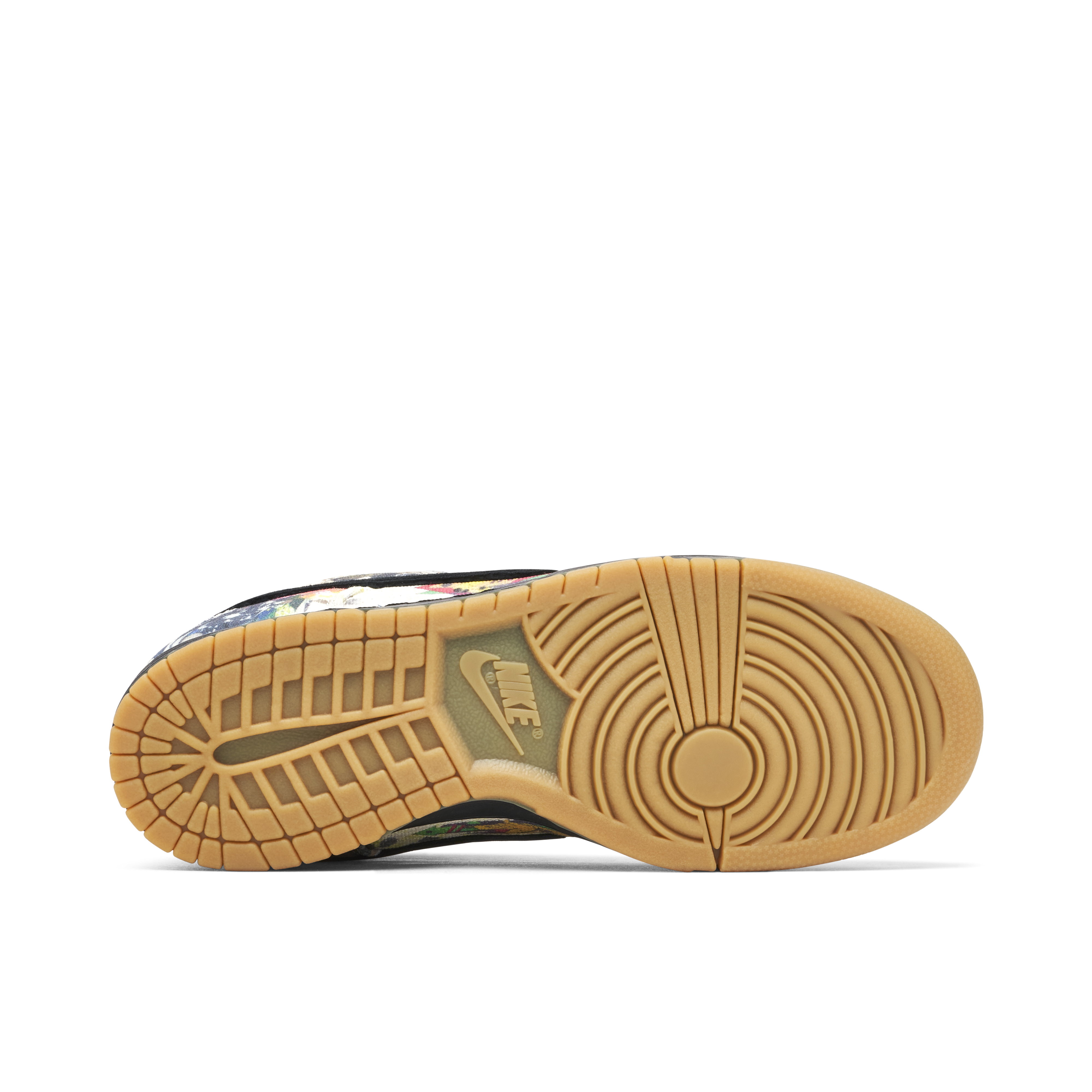 靴 sole-jackSupreme Nike SB Dunk Nike SB Dunk Low x Supreme Rammellzee | FD8778-001 | Laced