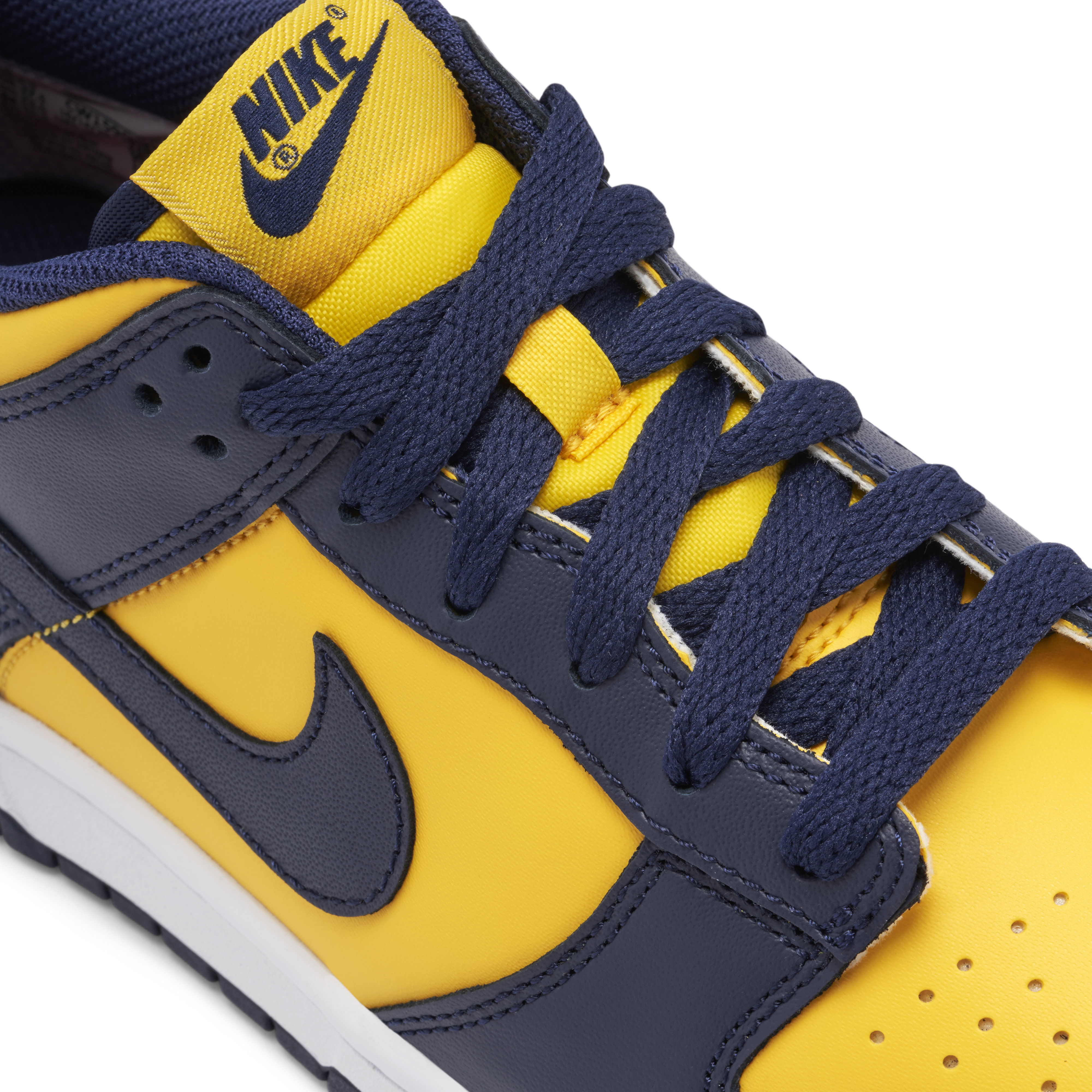 dunk low ミシガン ミシガン大学の 