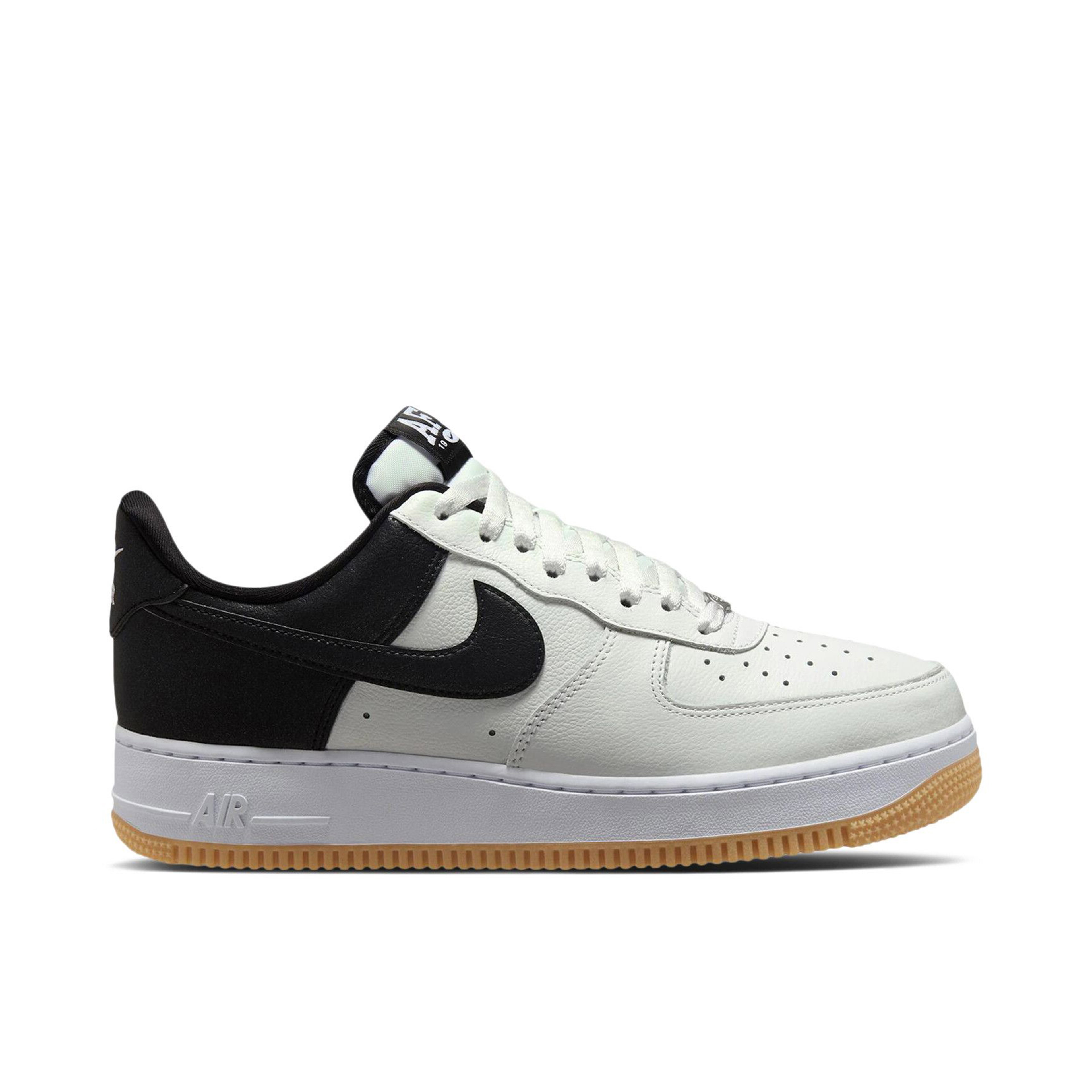 Nike Air Force 1 Low '07 LV8 White Black Metallic Silver