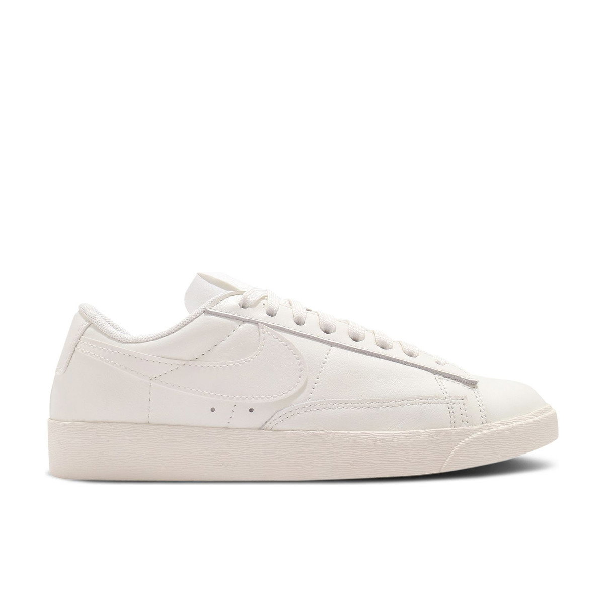 Nike Blazer Low LE Sail Leather Womens