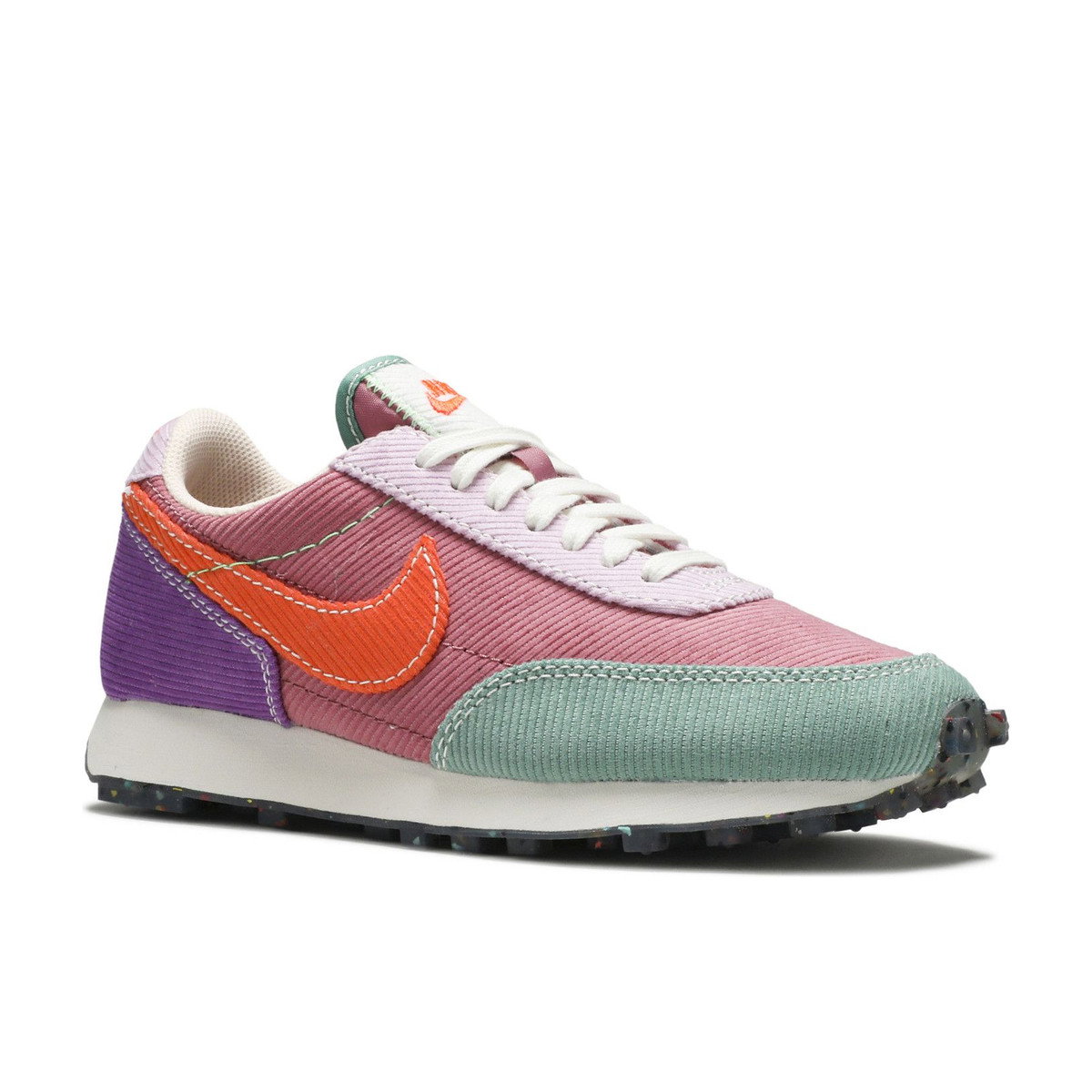 Nike Daybreak Corduroy Desert Berry Womens