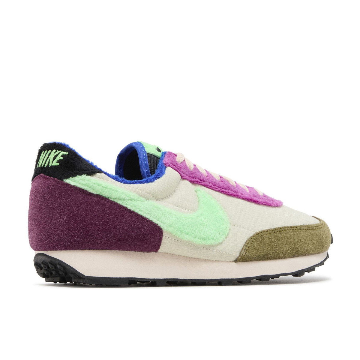 Nike Daybreak Fur Pack Fossil Cactus Flower Womens