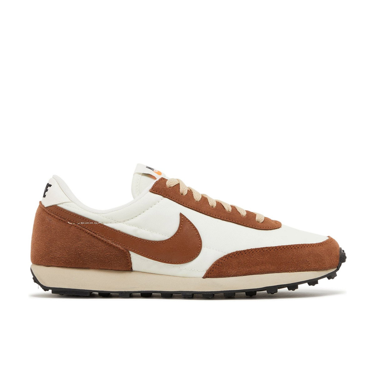 Nike Daybreak SE Rattan Sail Womens