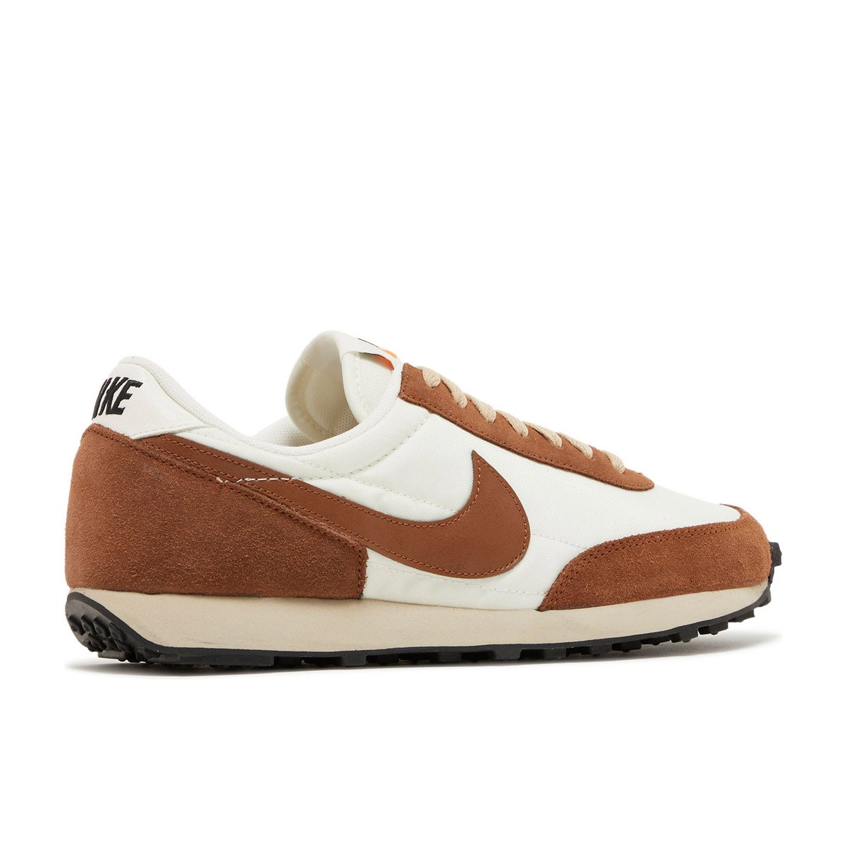Nike Daybreak SE Rattan Sail Womens