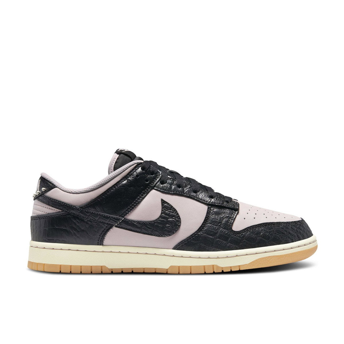 Nike Dunk Low Retro Pink Foam Black