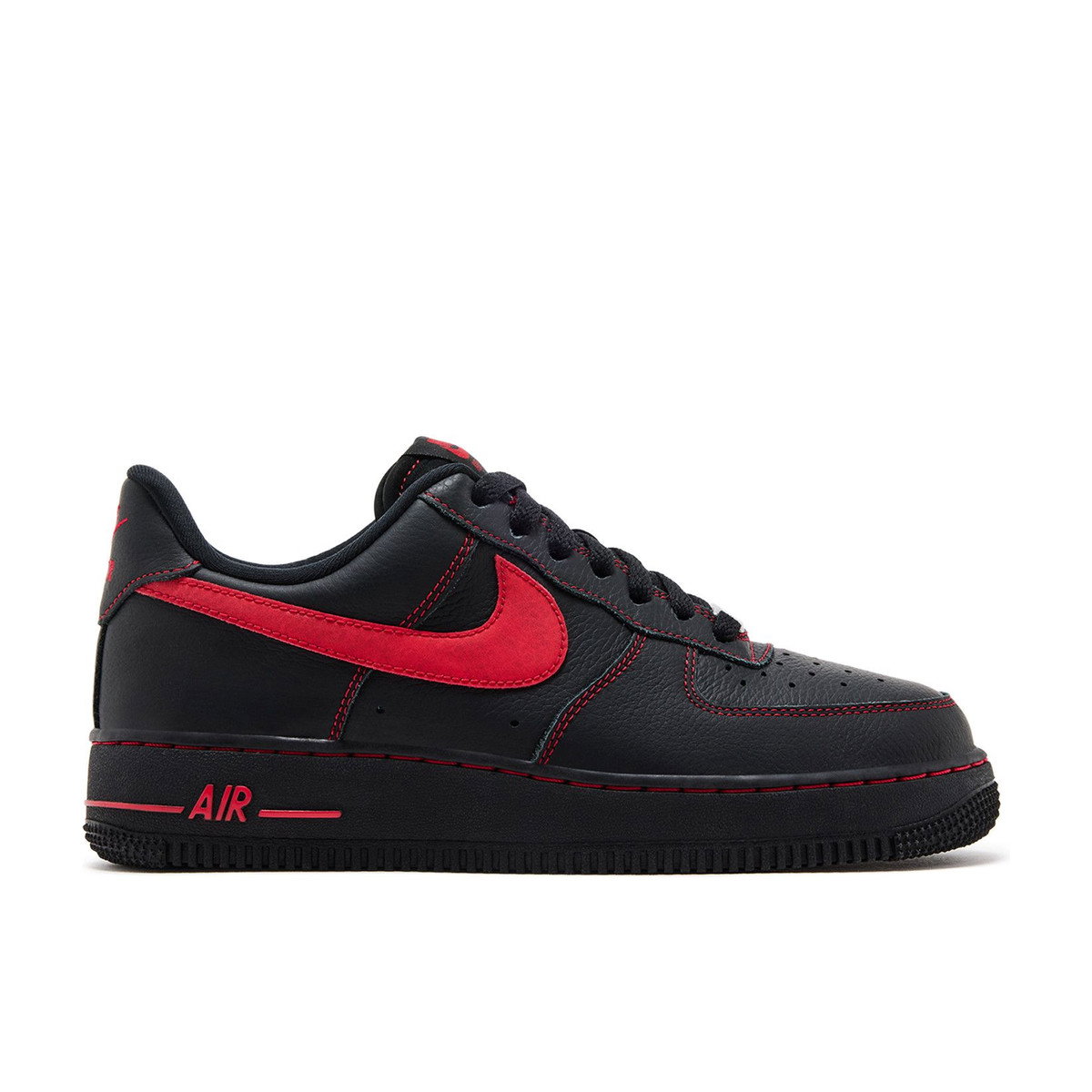 Nike Air Force 1 Low '07 LV8 Bred