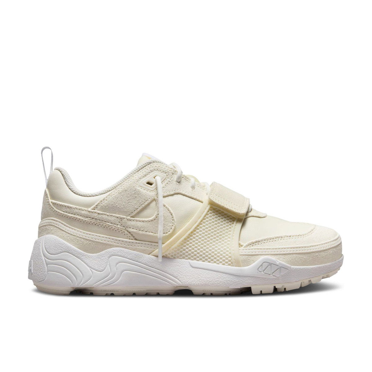 Nike Zoom Field Jaxx SP Travis Scott Sail