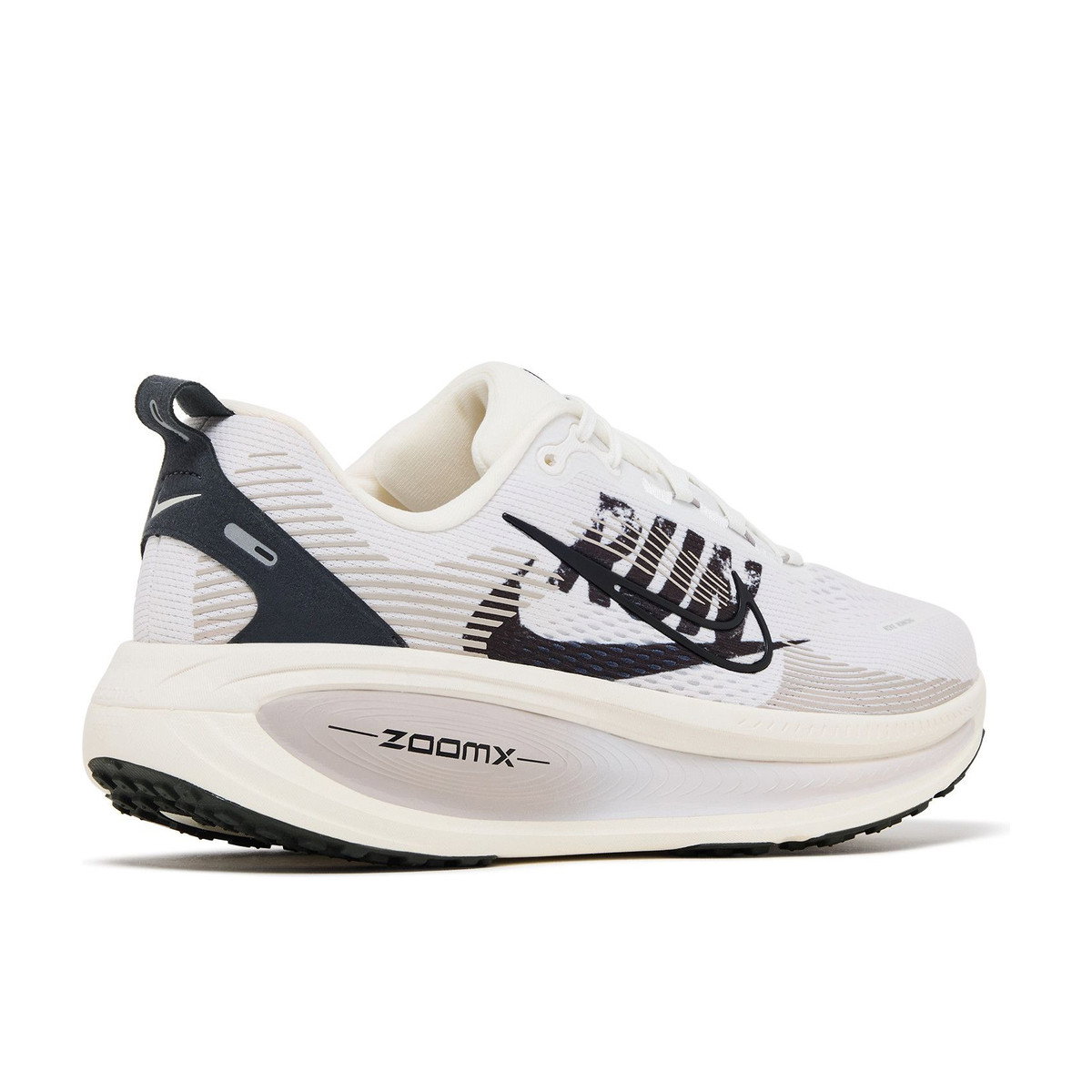 Nike Vomero 18 Run Pack