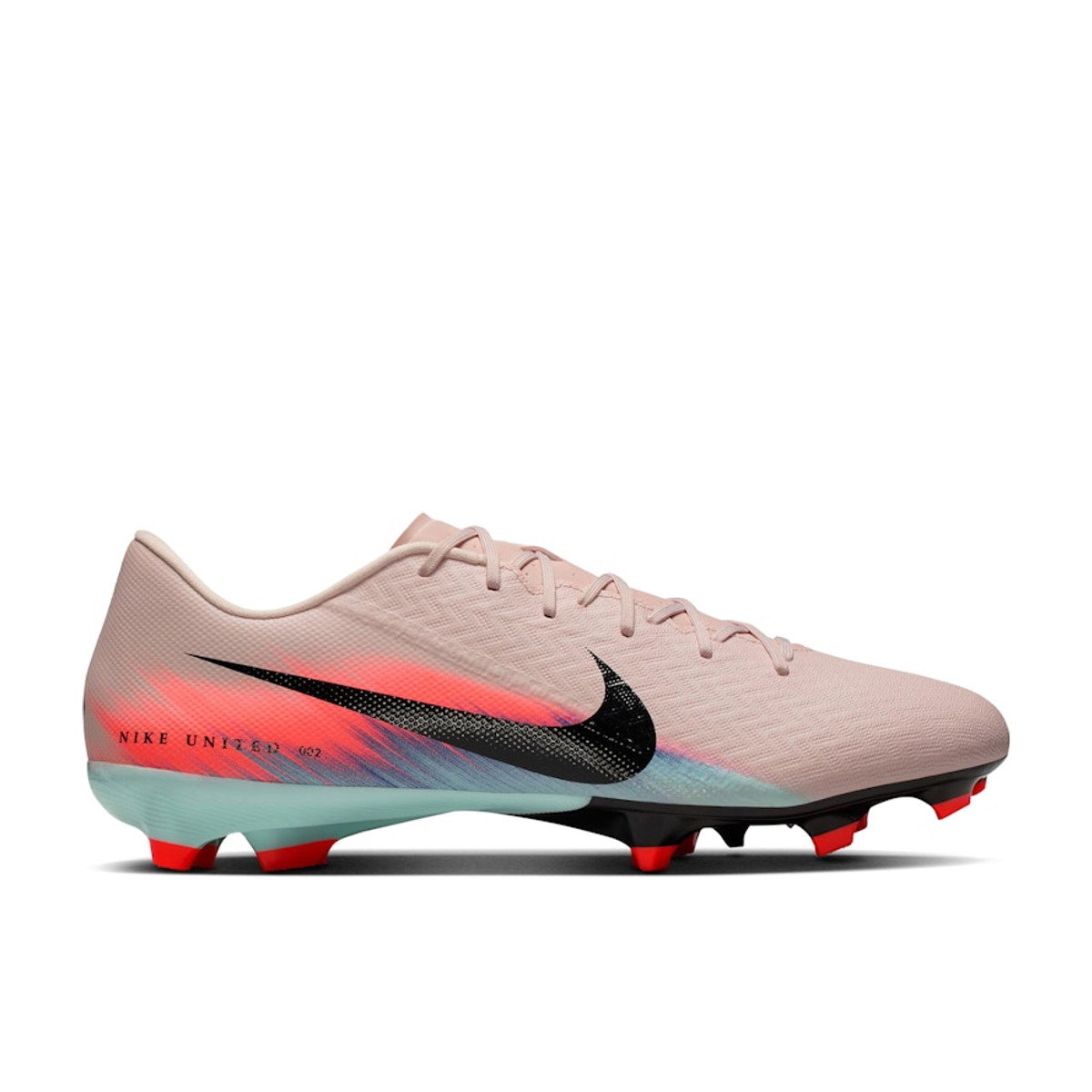 Nike Zoom Mercurial Vapor 16 Academy FG/MG United 002 Pack