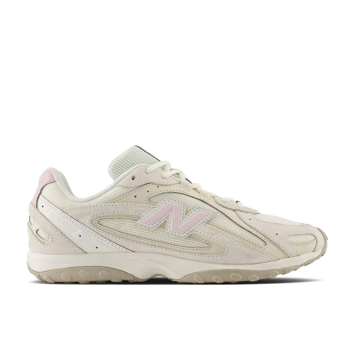 New Balance 204L Sea Salt Pink