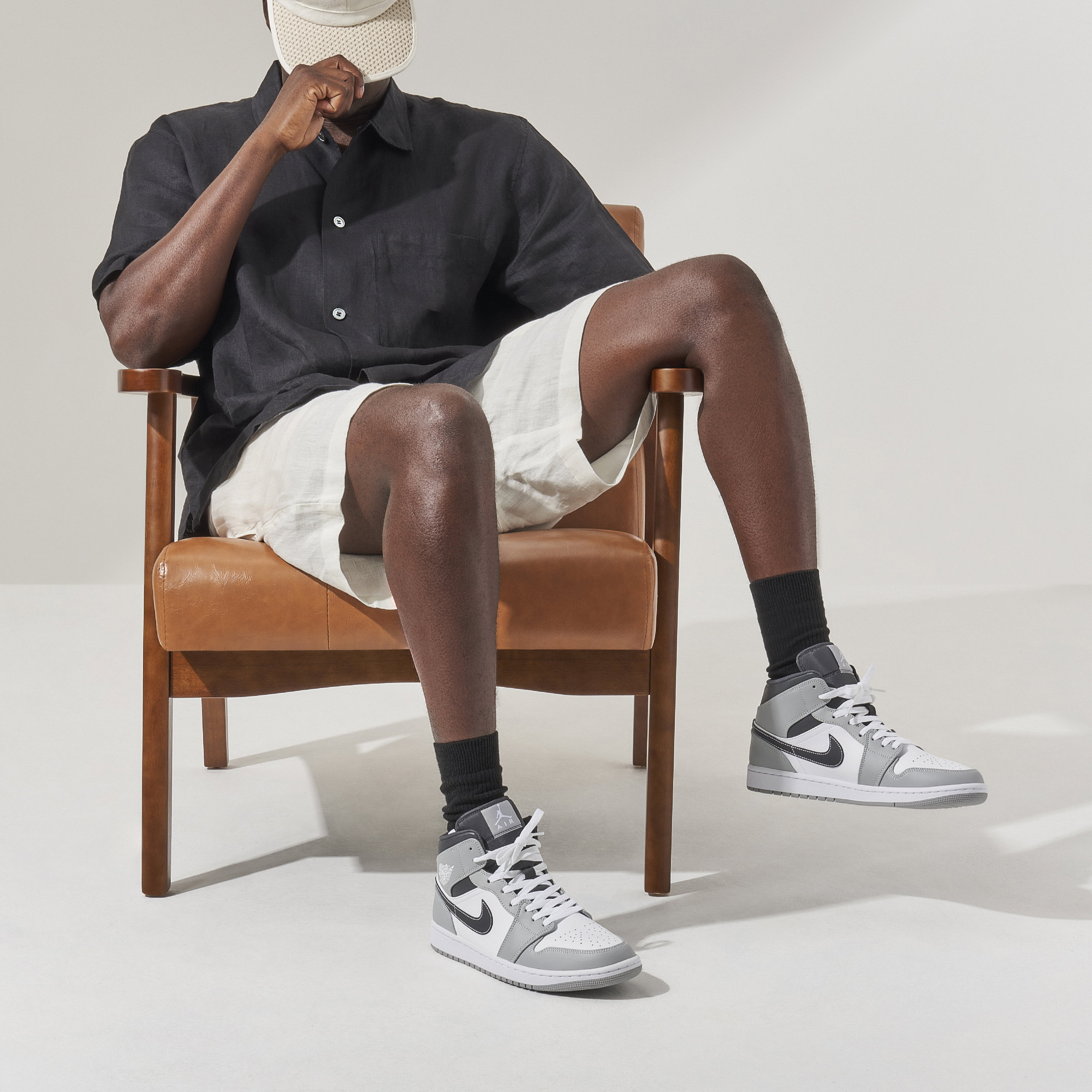 Air Jordan 1 Mid Smoke Grey Black