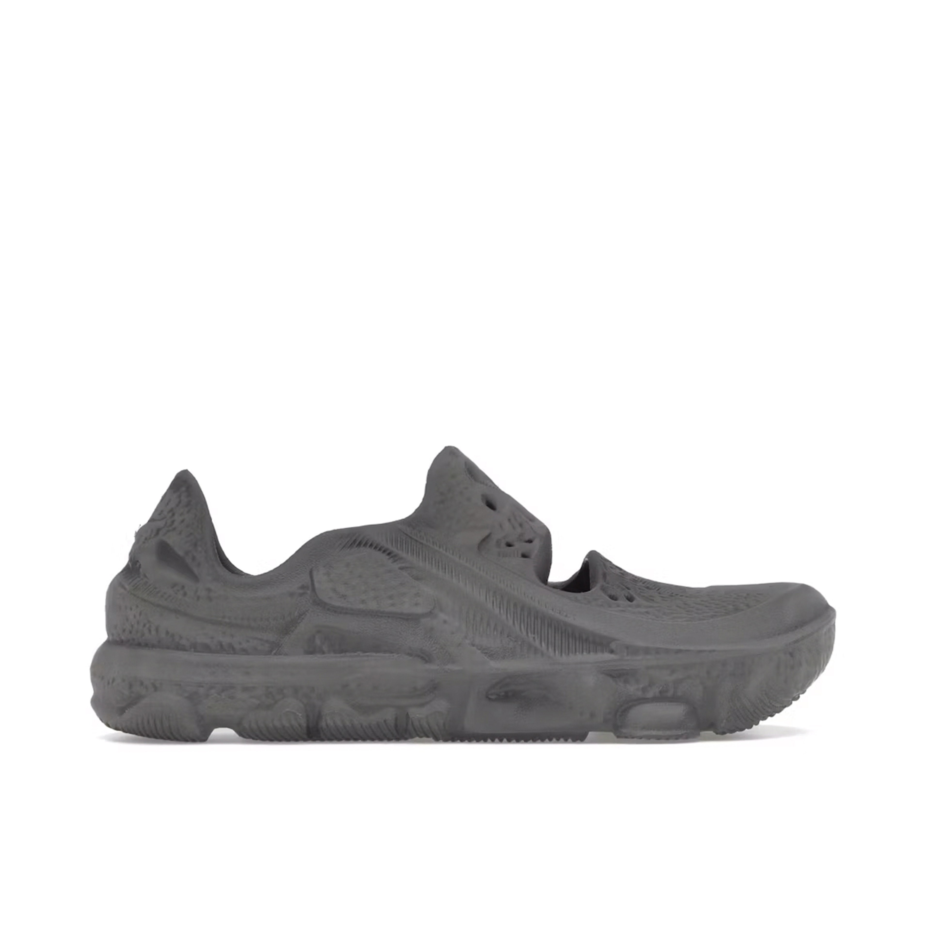 Nike ISPA Universal
