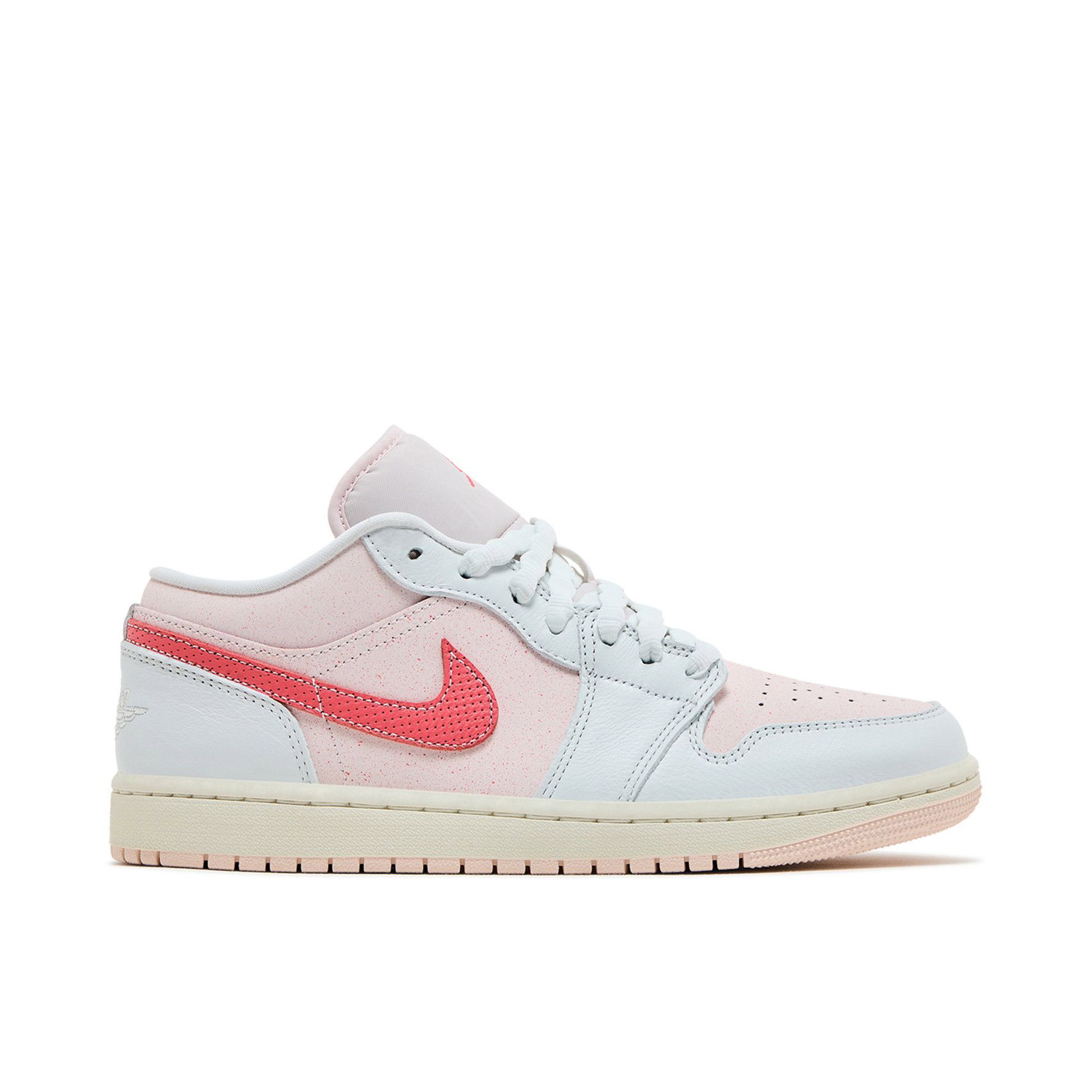Air Jordan 1 Low SE Strawberry Milkshake Womens