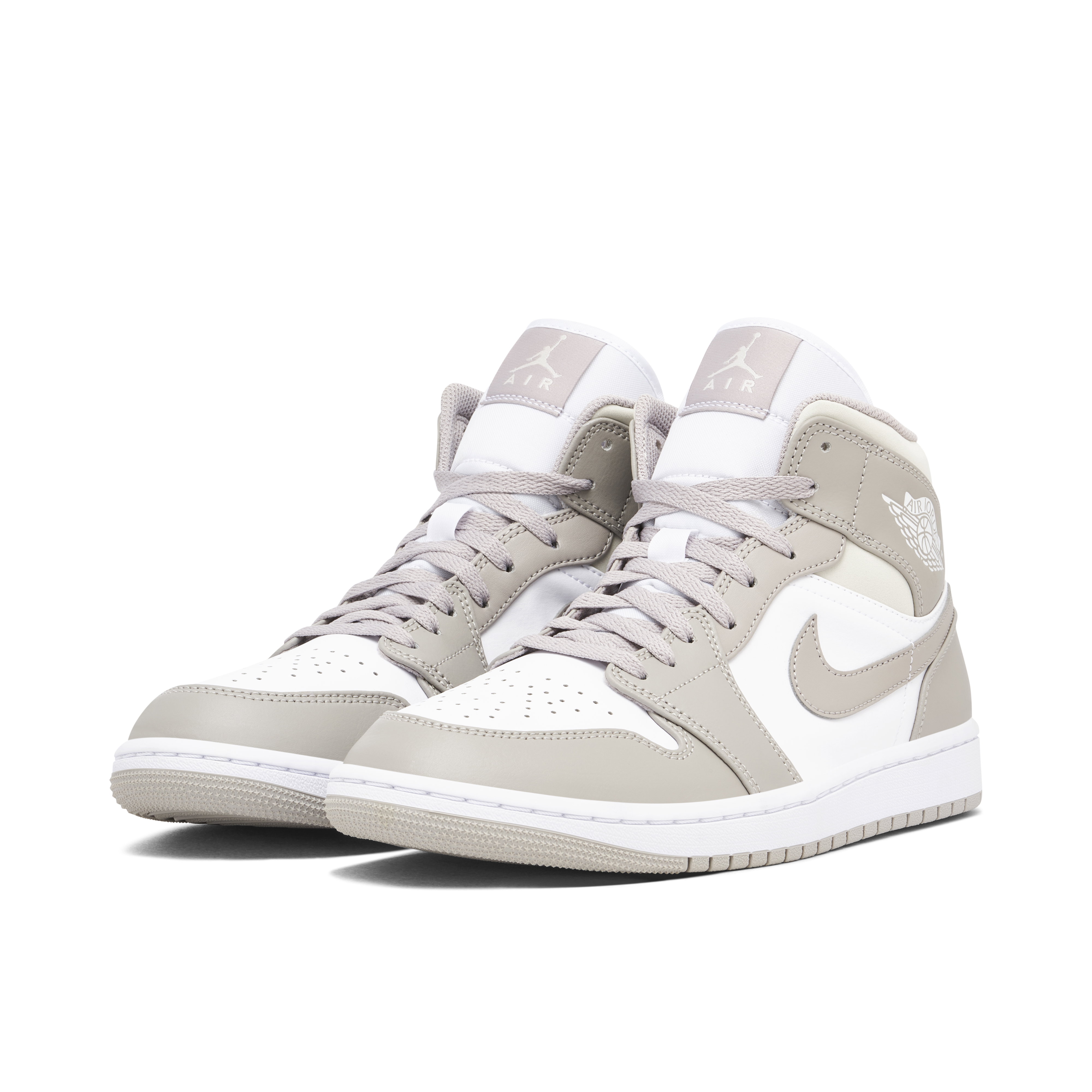 スニーカー Nike Air Jordan 1 Mid Linen Air Jordan 1 Mid Linen | 554724-082 | Laced