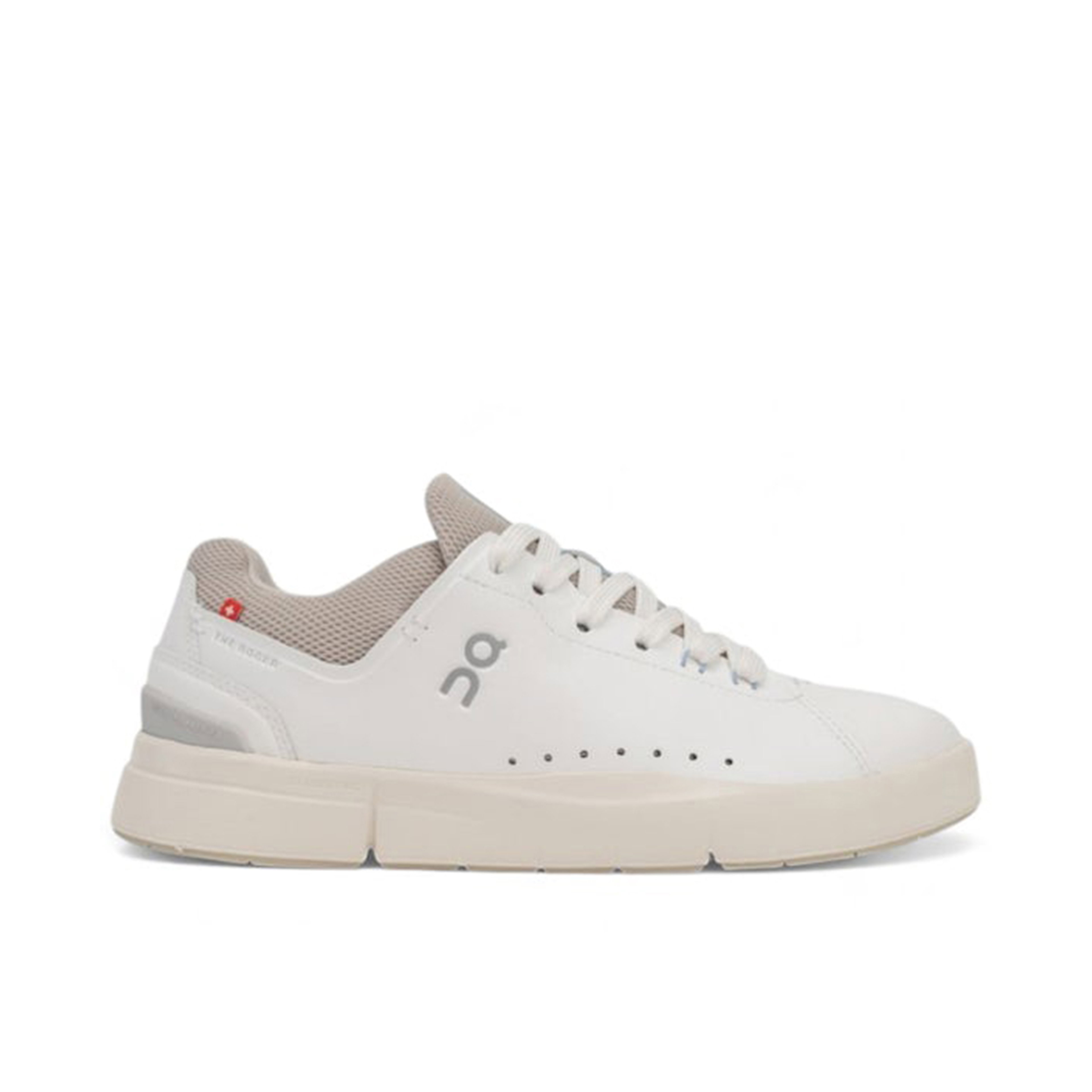 On The Roger Advantage White Sand Womens