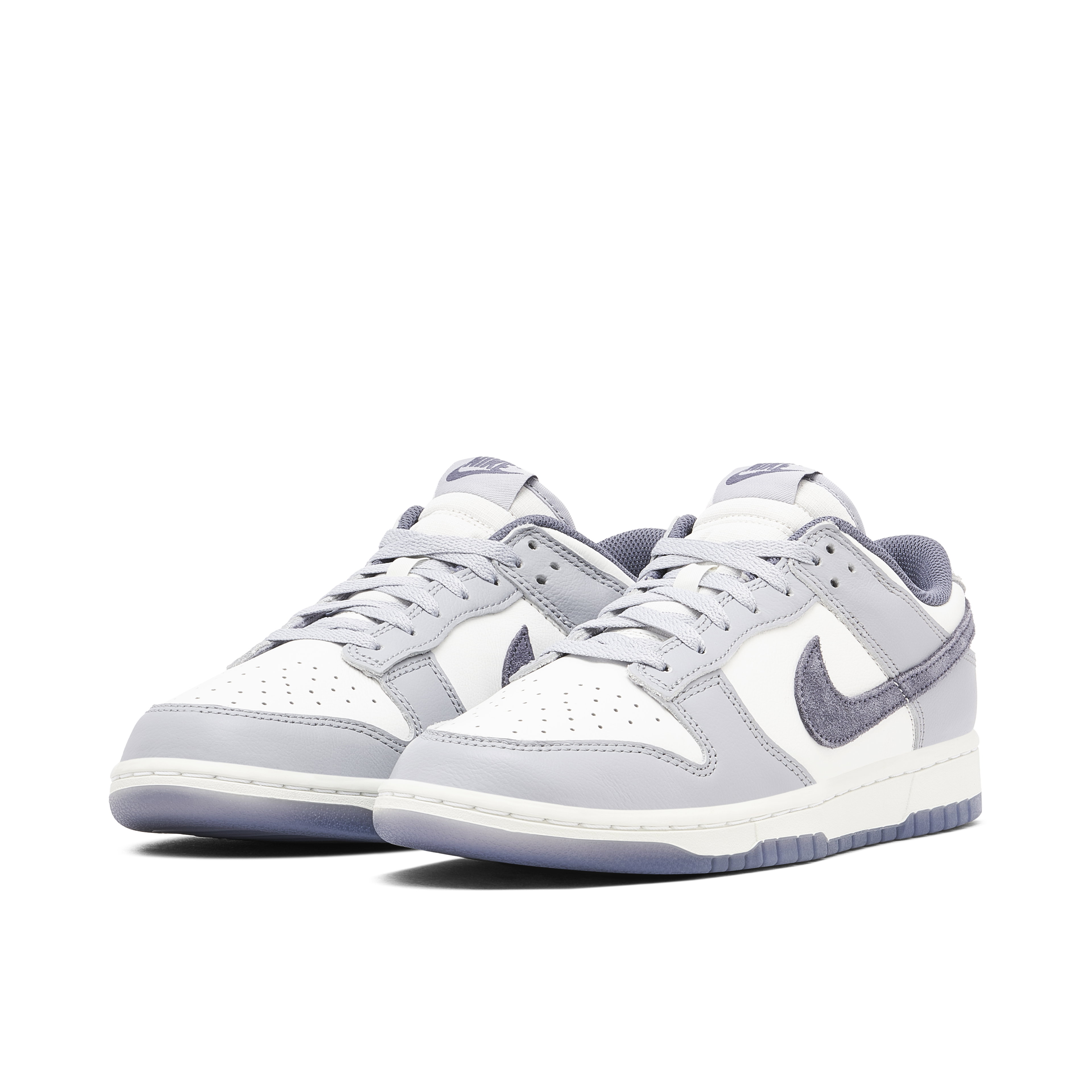 Nike Dunk Low Light Carbon