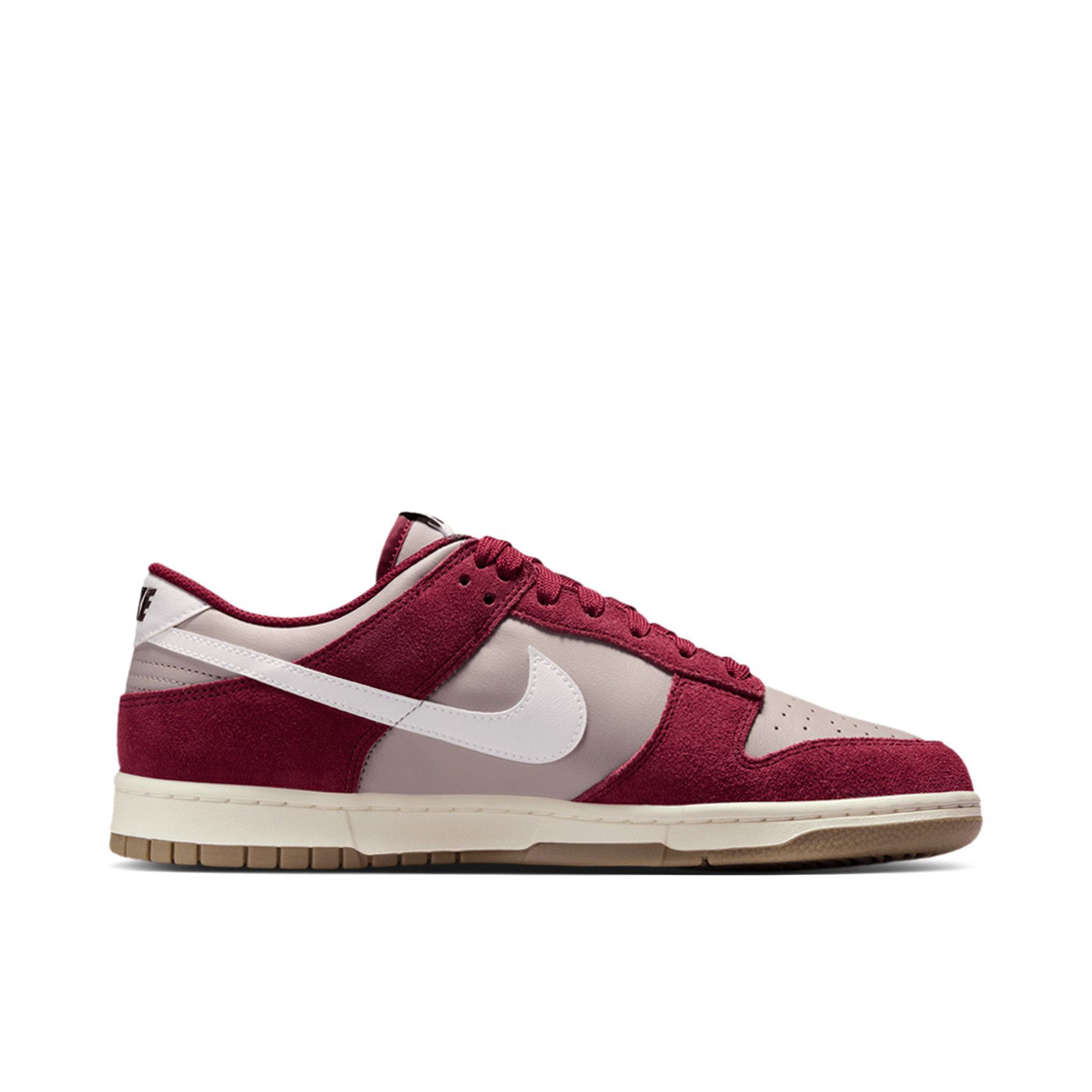 Nike Dunk Low Retro SE College Grey Team Red