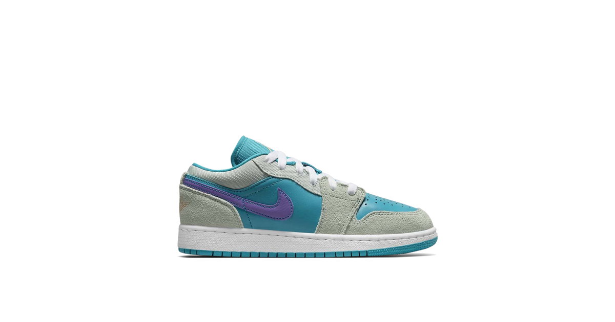 Jordan キッズスニーカー 青緑/紫灰 Air Jordan 1 Low SE Psychic Purple GS | DX4374-300 | Laced