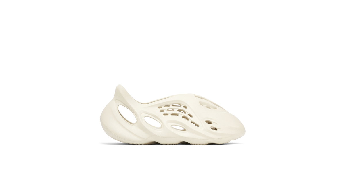 Yeezy Foam Runner Sand | FY4567 | Laced