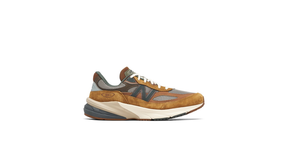 New Balance 990v6 x Carhartt WIP Sculpture Center | M990CH6 | Laced